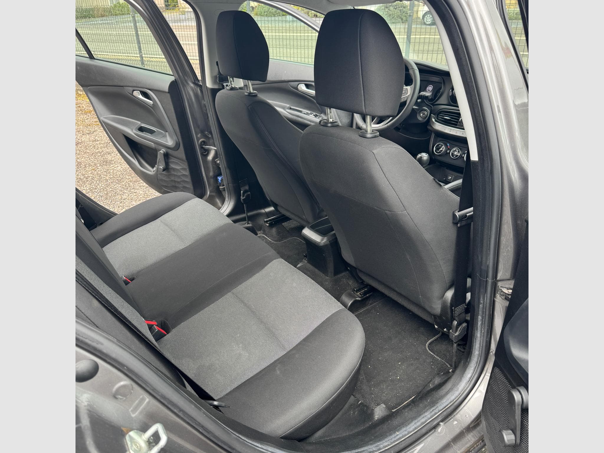 Fiat Tipo SW 1,4 I LOUNGE (2018) - Photo 9