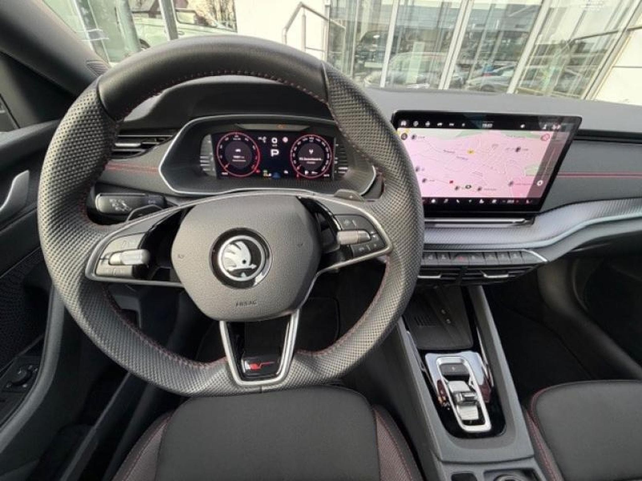 Skoda Octavia COMBI RS (2024) - Foto 15