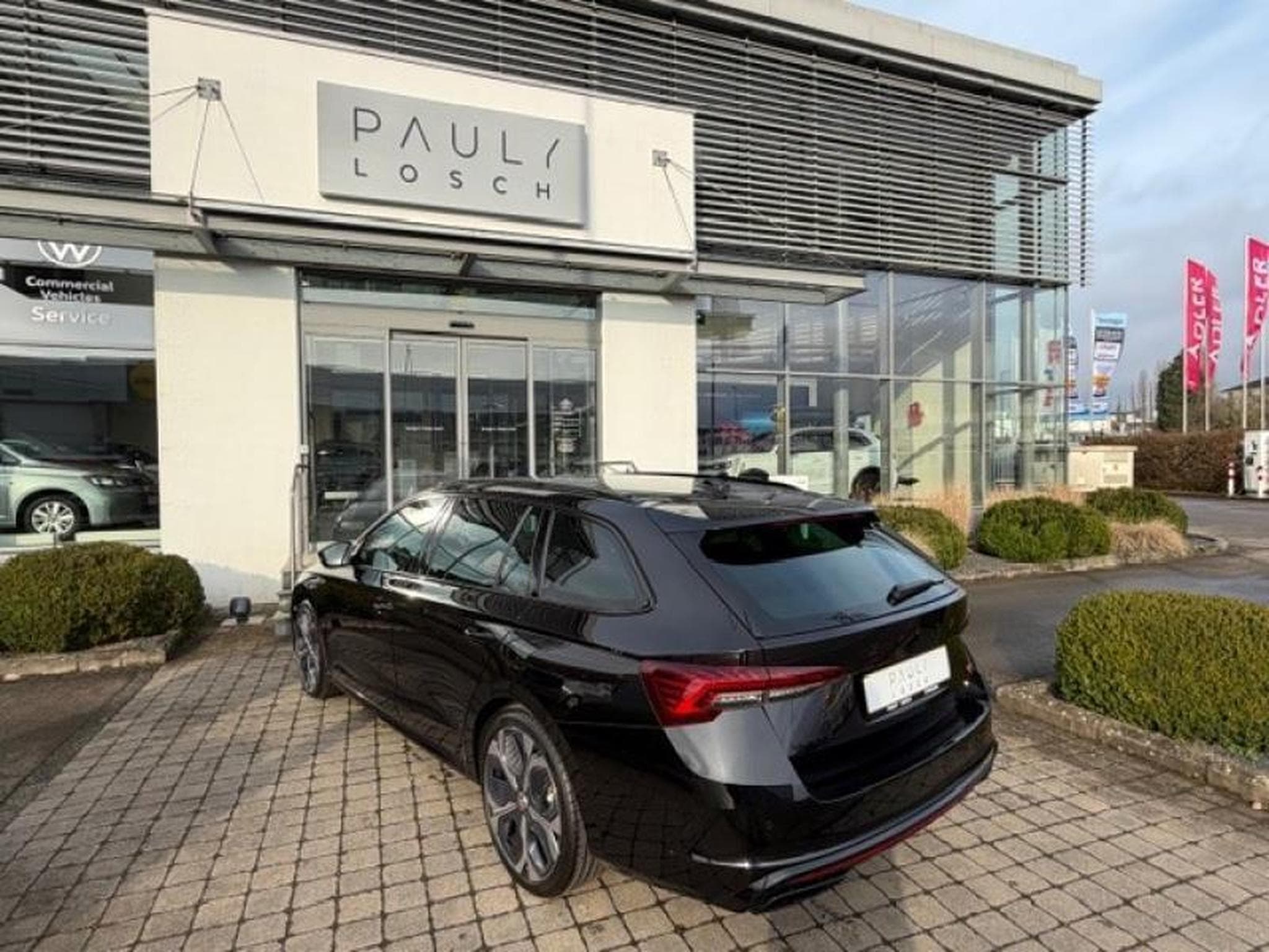 Skoda Octavia COMBI RS (2024) - Photo 6