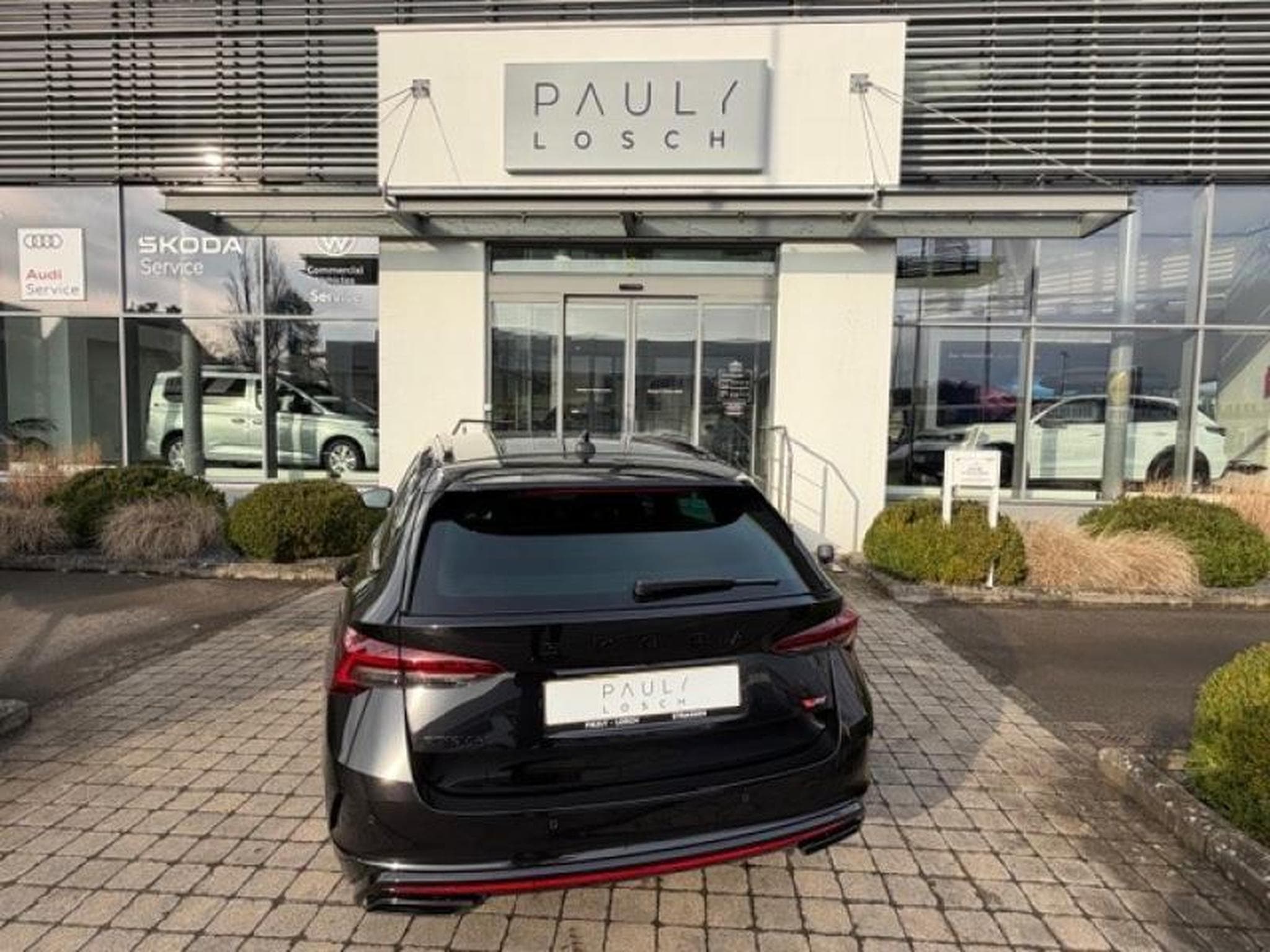 Skoda Octavia COMBI RS (2024) - Photo 8