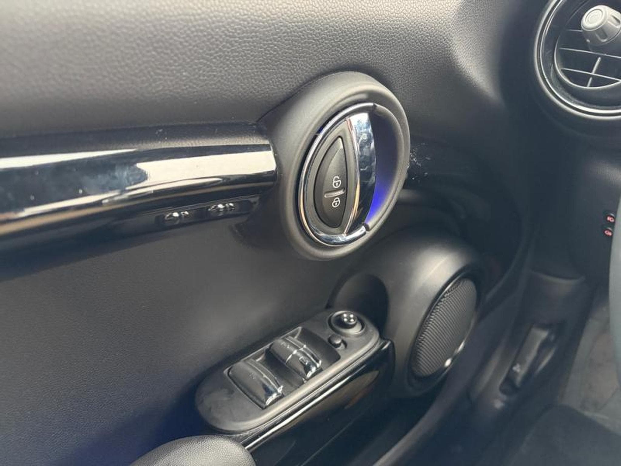 MINI Cooper Cooper Cabrio (2019) - Foto 10