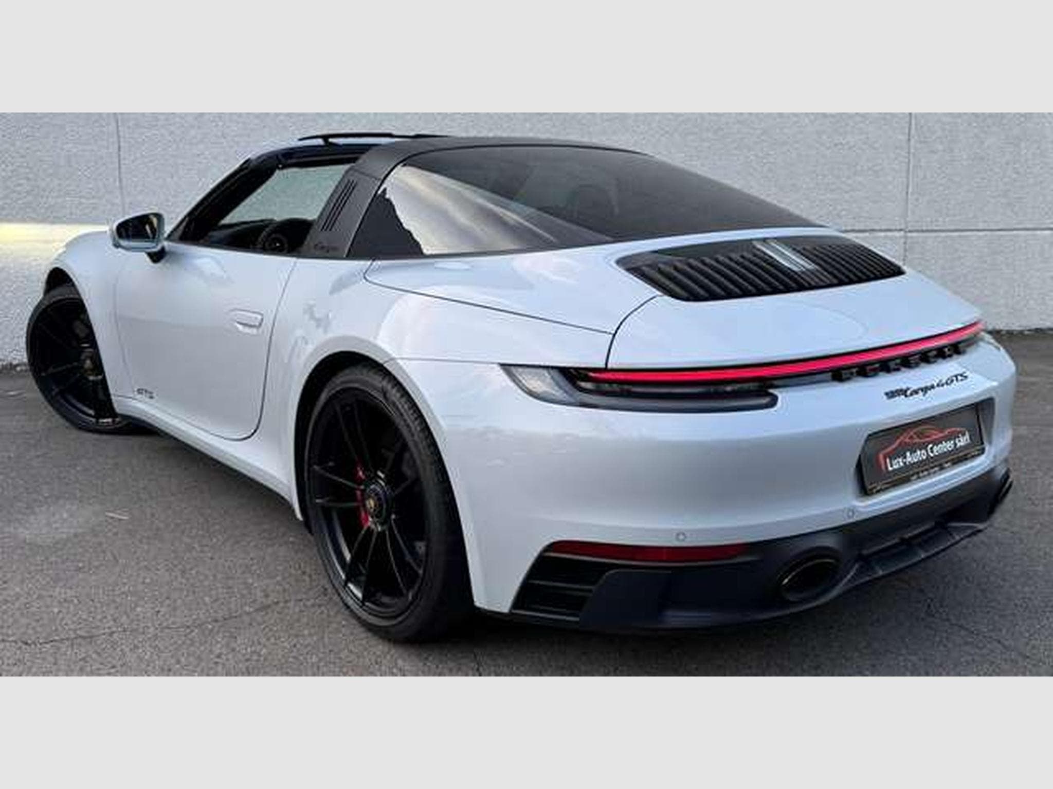 Porsche 911 Targa 4 GTS 3.0 Bi-Turbo PDK (2024) - Photo 13