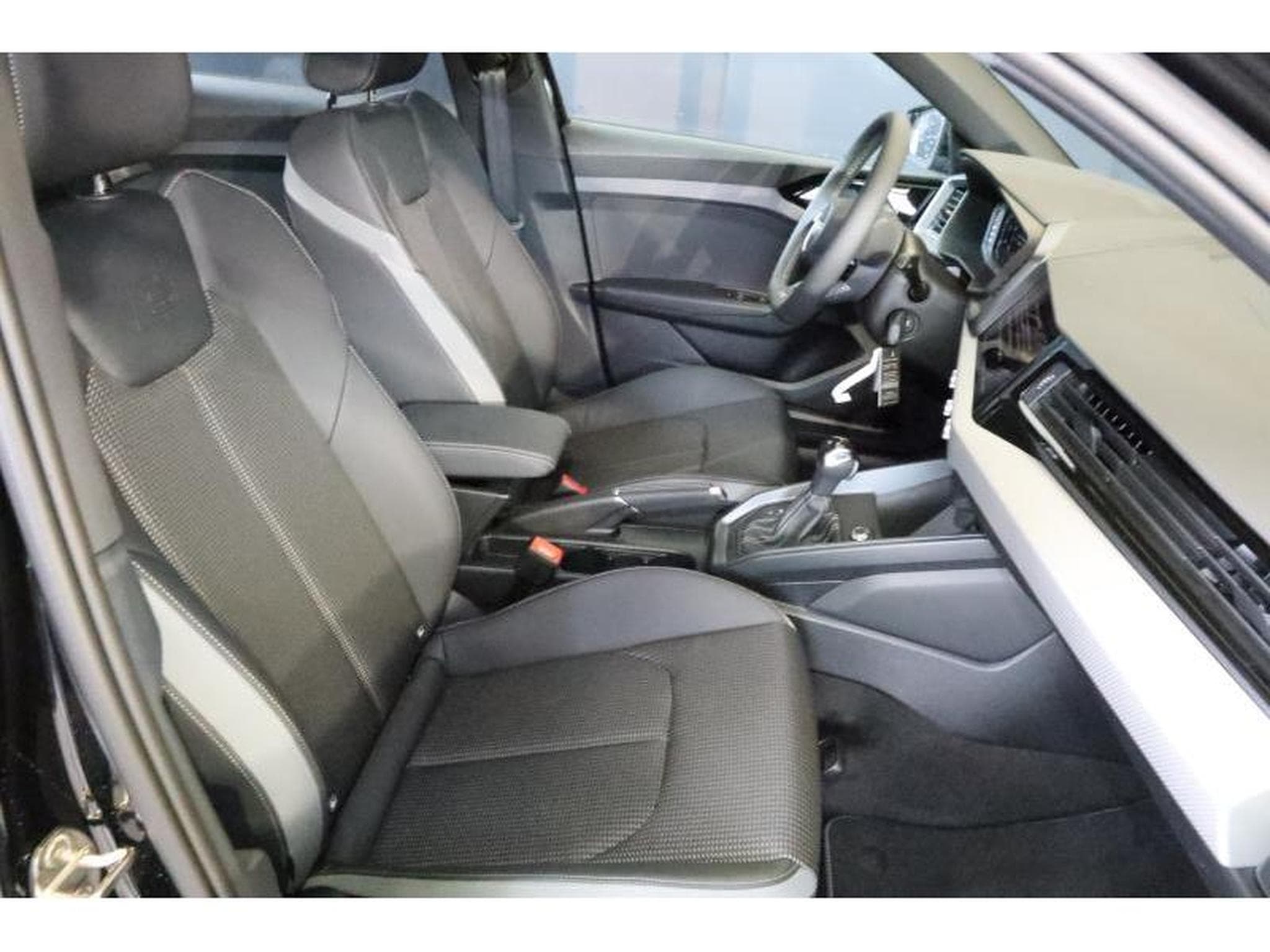 Audi A1 Sportback S-Line (2024) - Foto 10