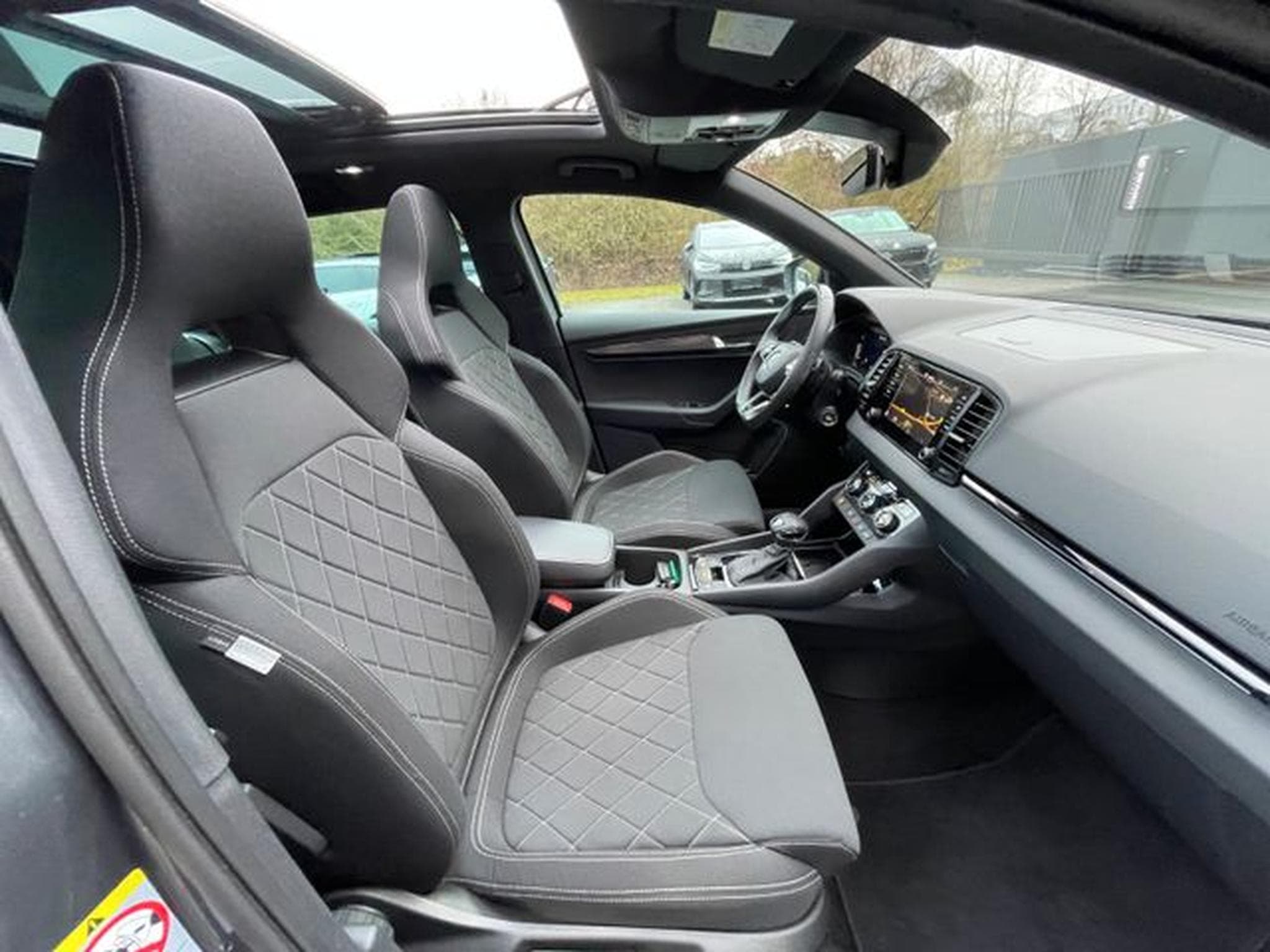 Skoda Karoq Karoq 2,0TSi DSG Sportline 4x4 Pano 19"ACC Navi (2023) - Photo 13
