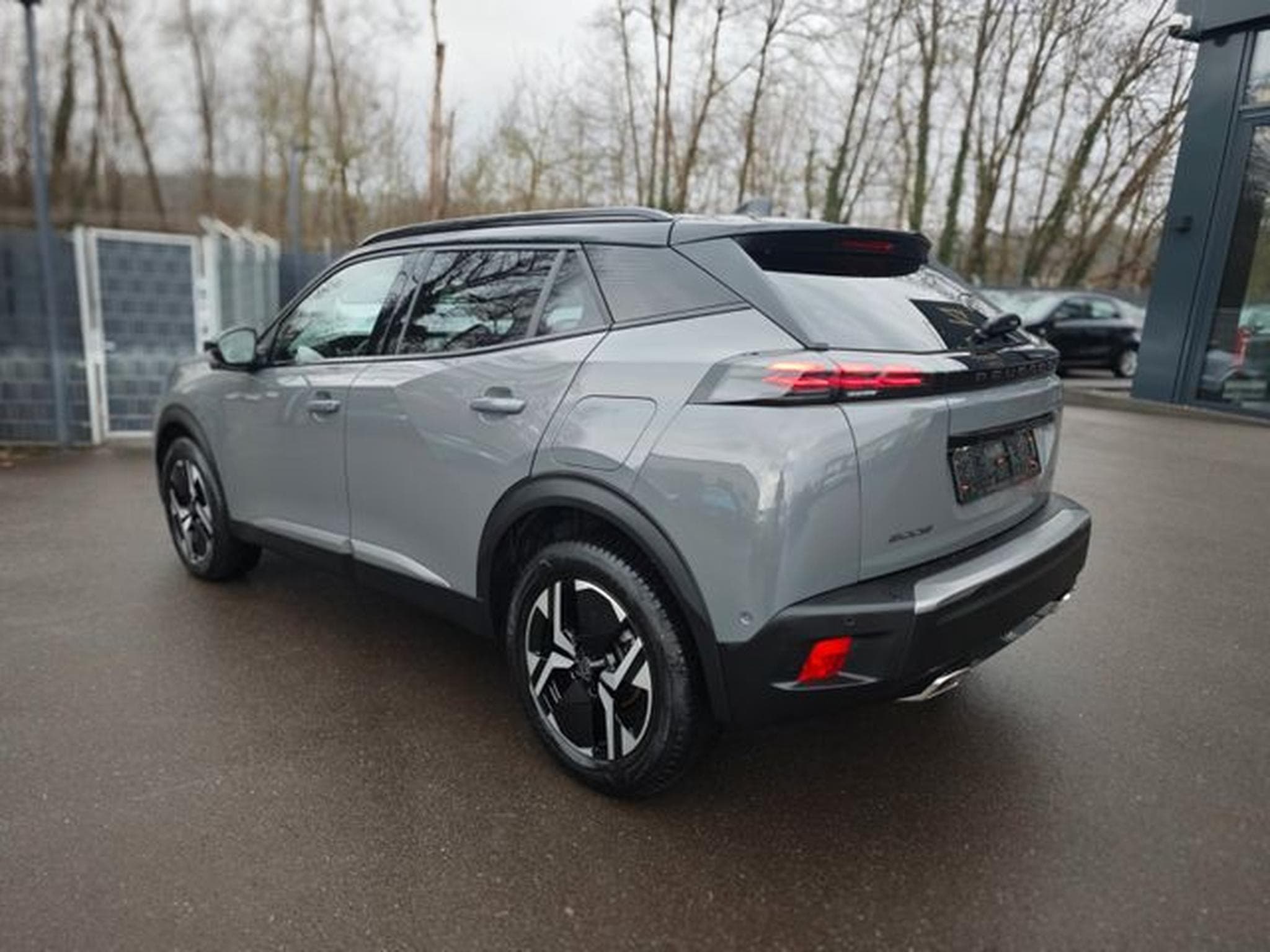 Peugeot 2008 2008 GT*AUT*1.HD*VOLL-LED*KAMERA*ASSIST PACK*TOP (2024) - Photo 8