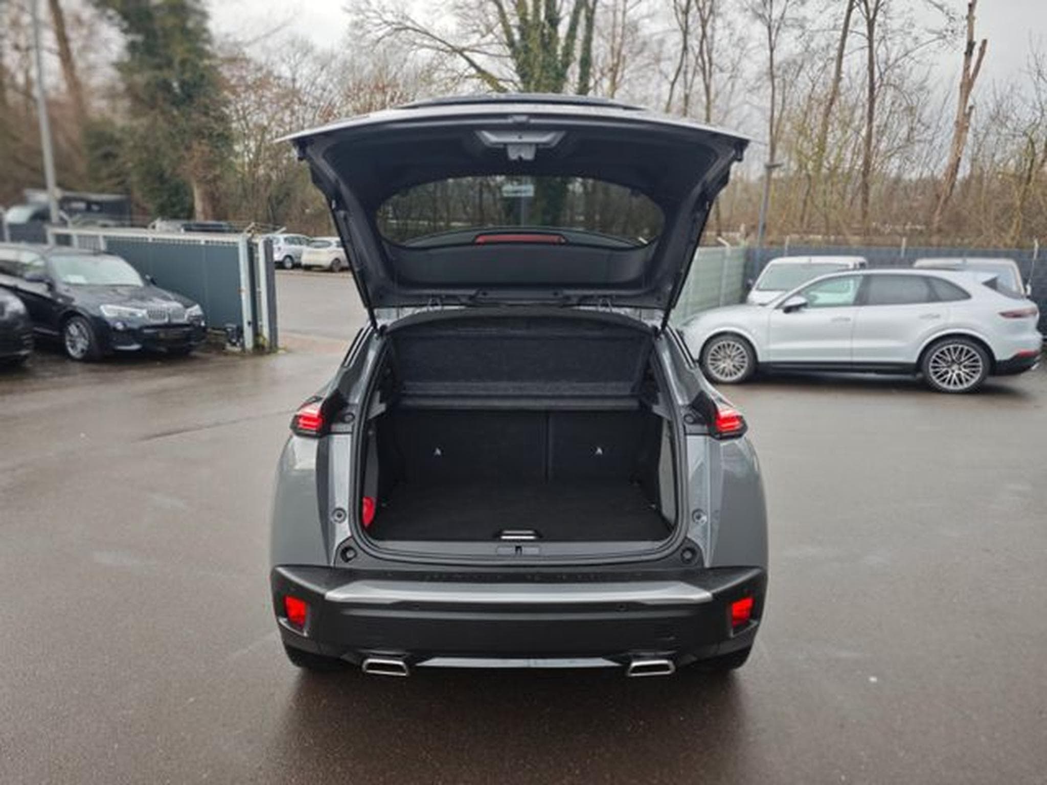 Peugeot 2008 2008 GT*AUT*1.HD*VOLL-LED*KAMERA*ASSIST PACK*TOP (2024) - Photo 9