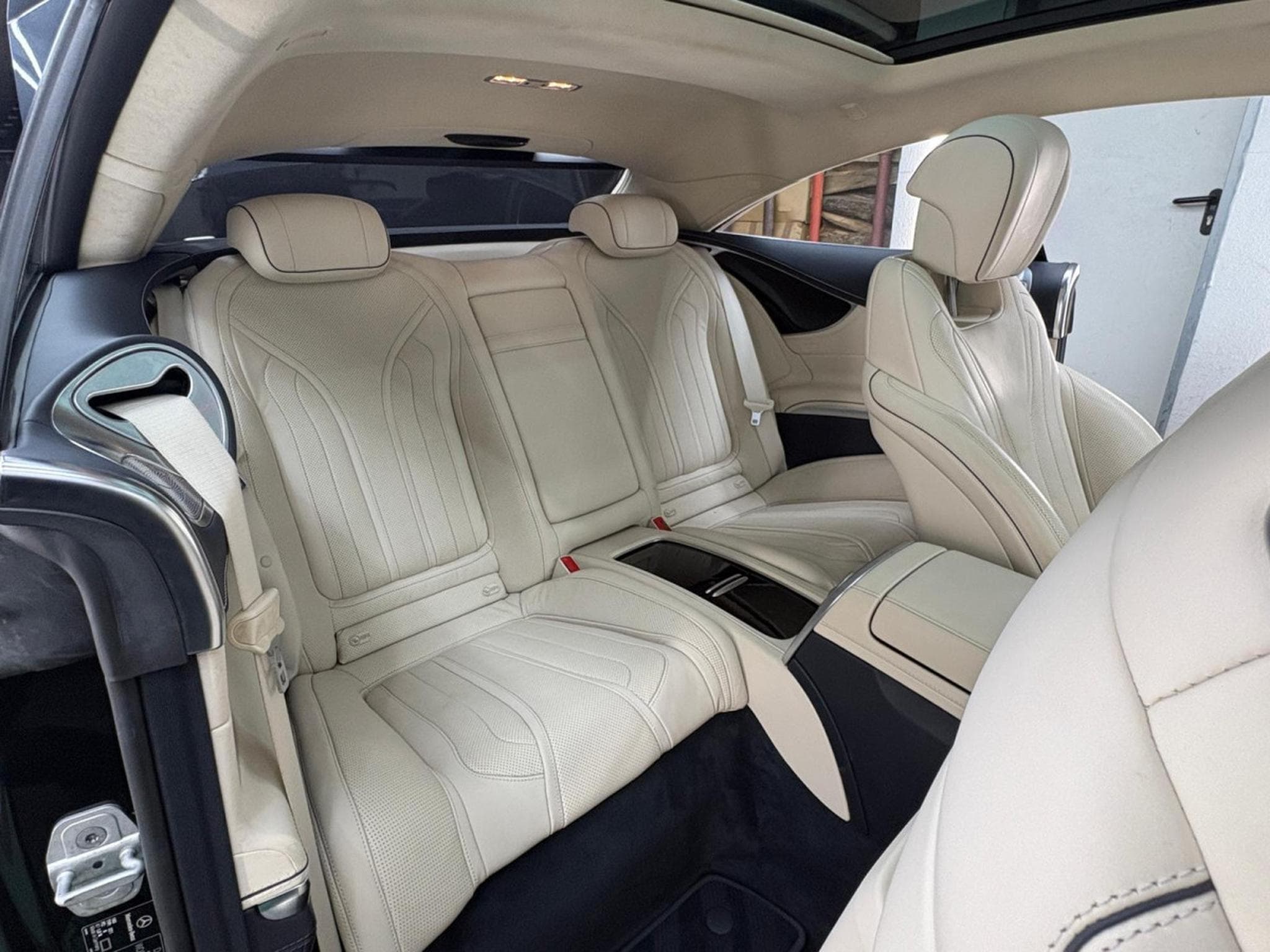 Mercedes S 500 Coupé 4 Matic AMG Line Exklusiv Klimasitze Burmester 360° 20 (2016) - Foto 13