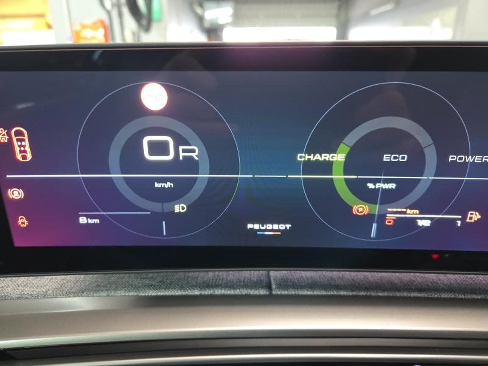 Peugeot 3008 145 e-DCSI Allure / Hybride (2025) - Photo 17