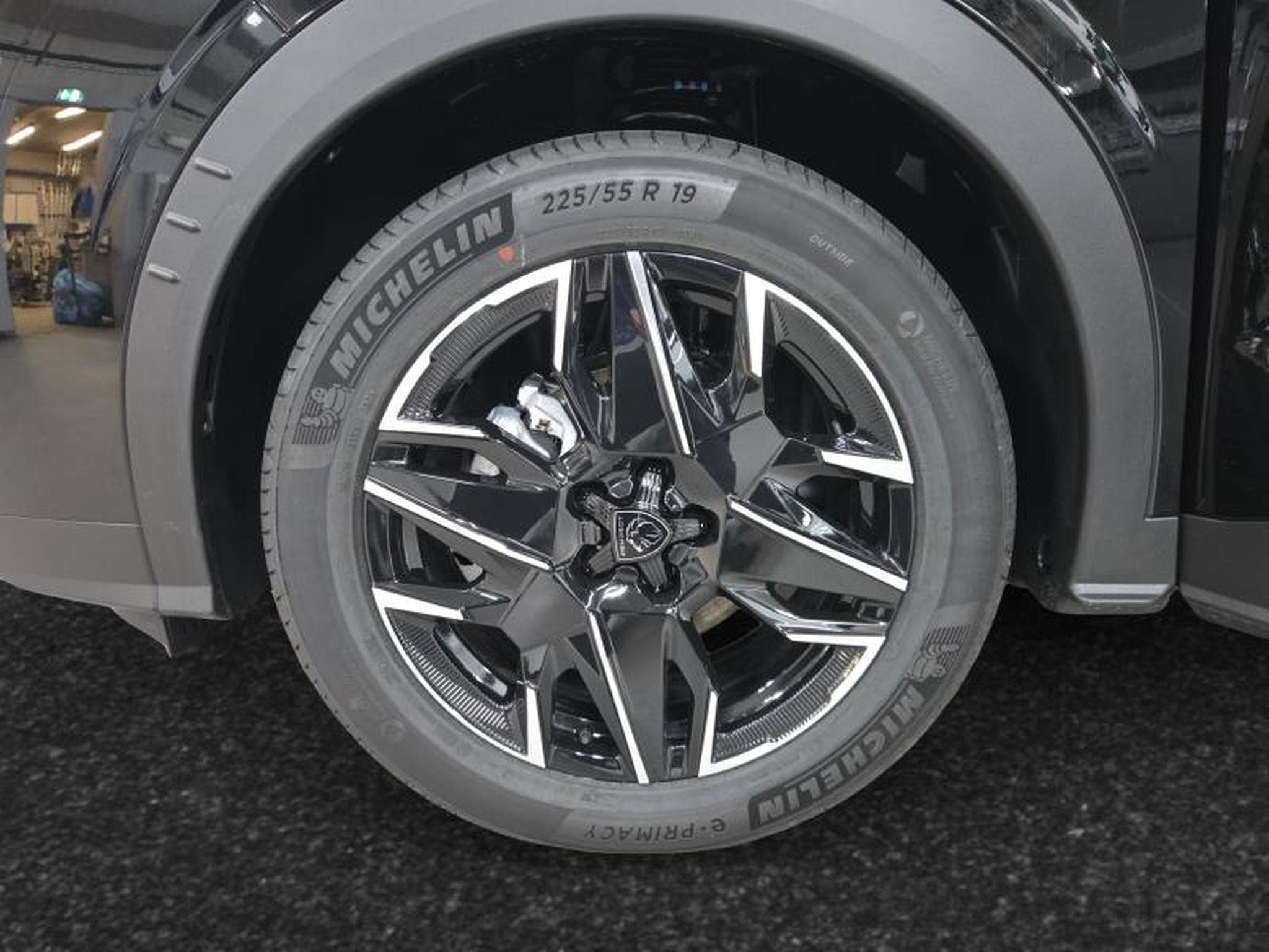 Peugeot 3008 145 e-DCSI Allure / Hybride (2025) - Photo 9