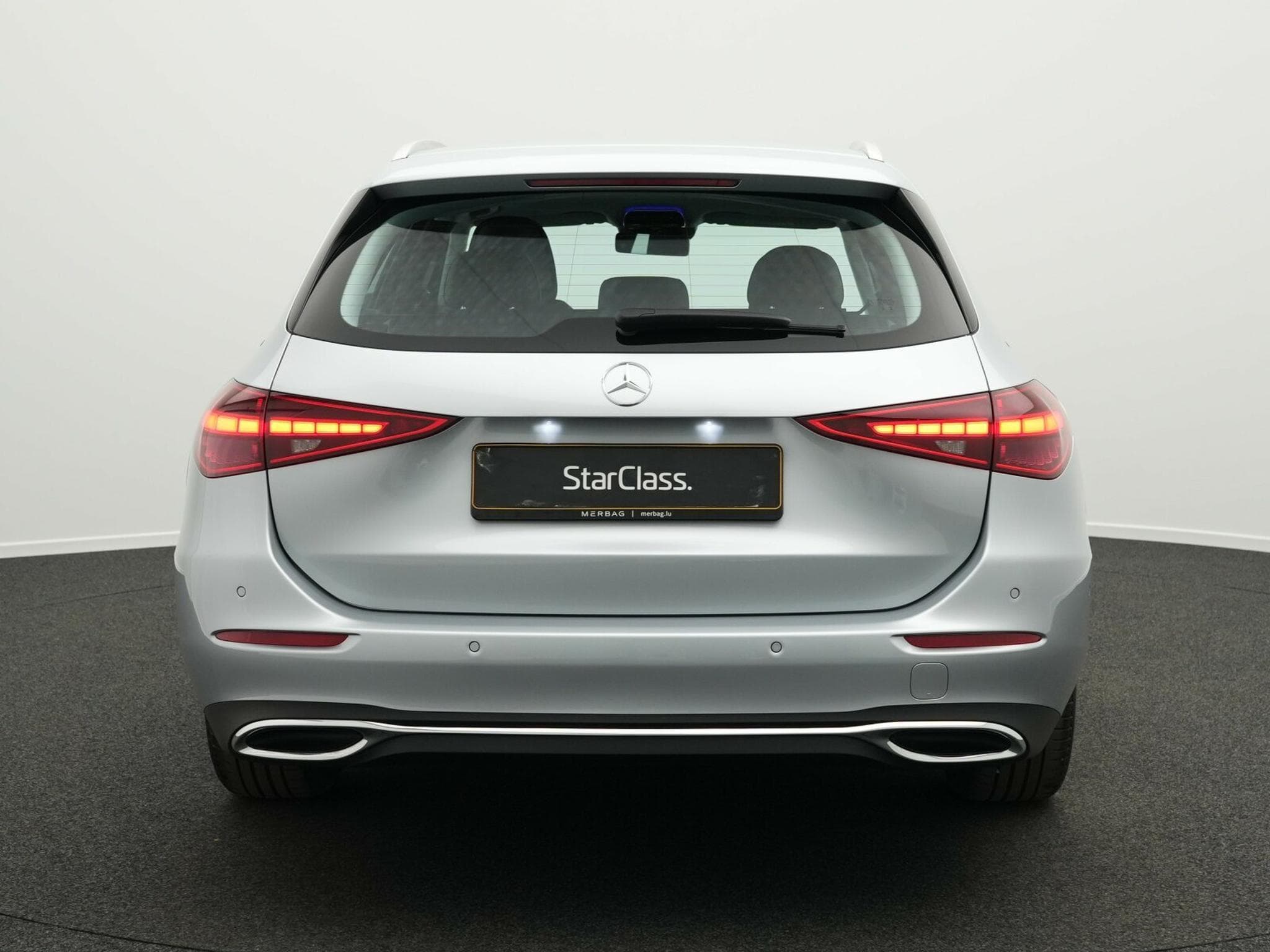 Mercedes C 200 d T Avantgarde LED+Pano+AHK+Kamera (2024) - Foto 4