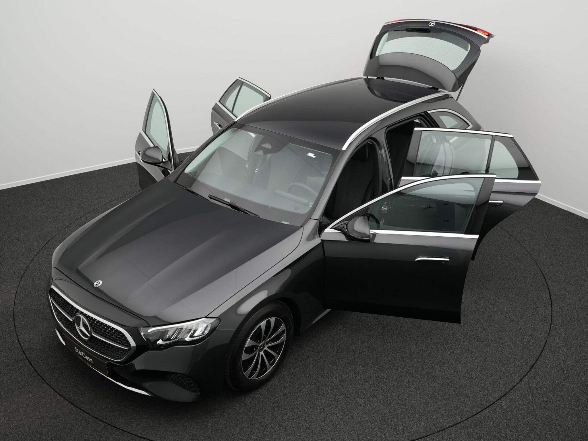 Mercedes Classe E T Avantgarde LED+AHK+Kamera+Totw (2024) - Photo 12