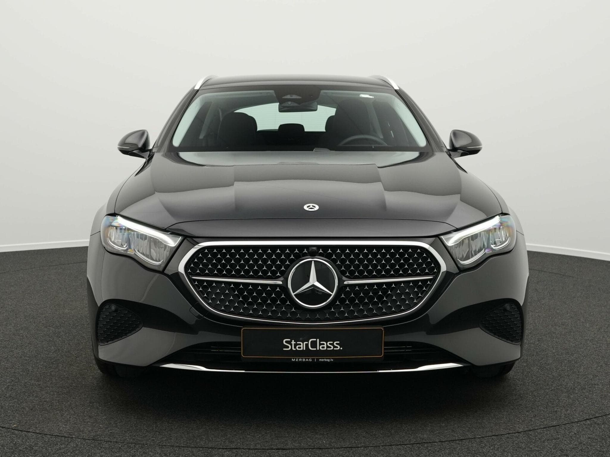 Mercedes Classe E T Avantgarde LED+AHK+Kamera+Totw (2024) - Photo 2