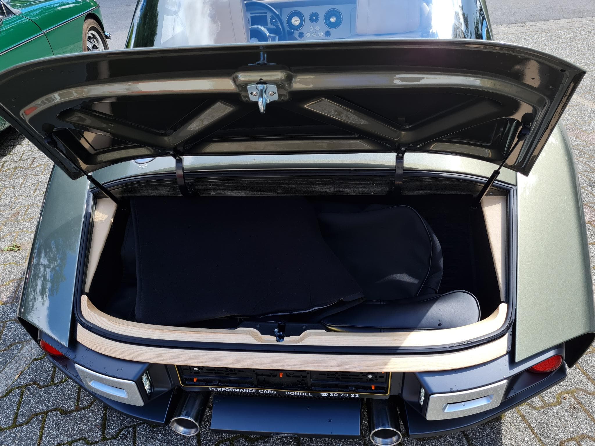 Morgan Roadster First Glance Supersport (2025) - Photo 14