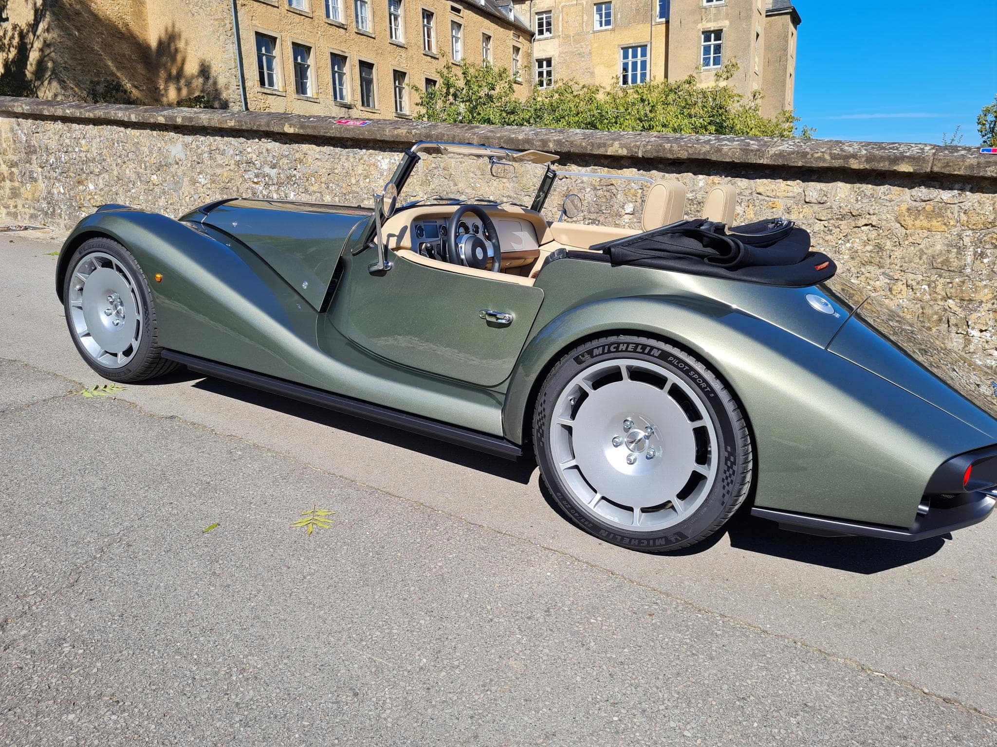 Morgan Roadster First Glance Supersport (2025) - Photo 15