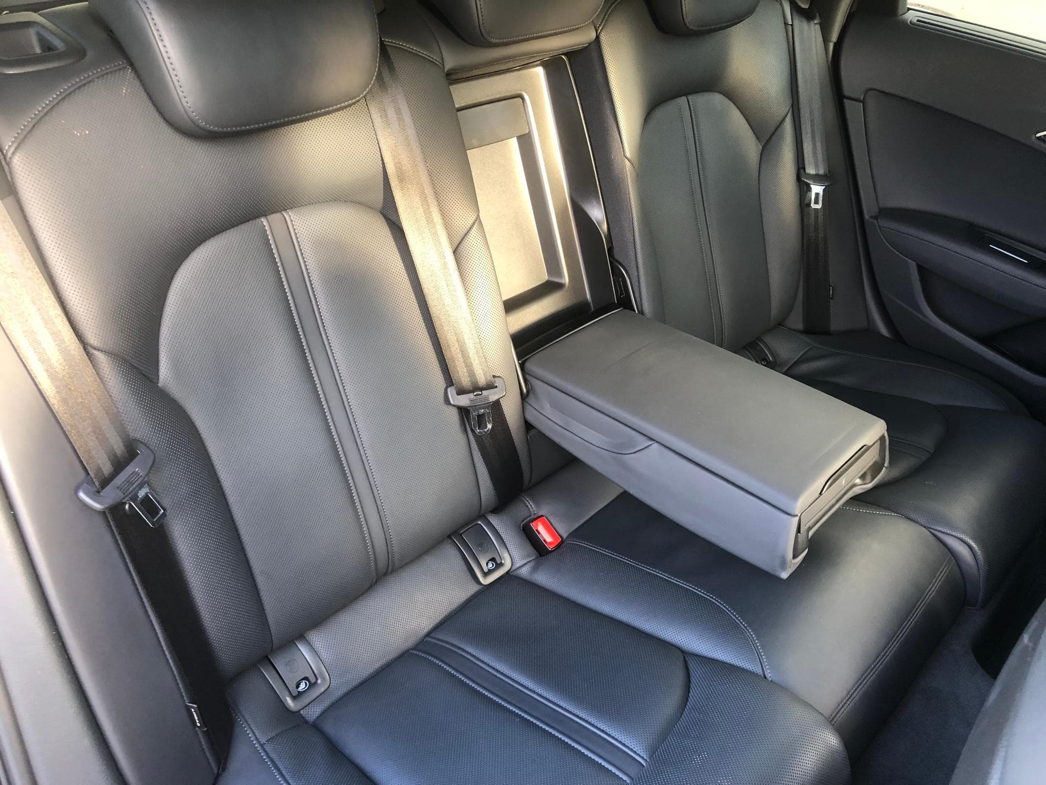 Audi RS6 AVANT 4.0 TFSI QUATTRO V8 Bi-Turbo 560 PS (2015) - Foto 9