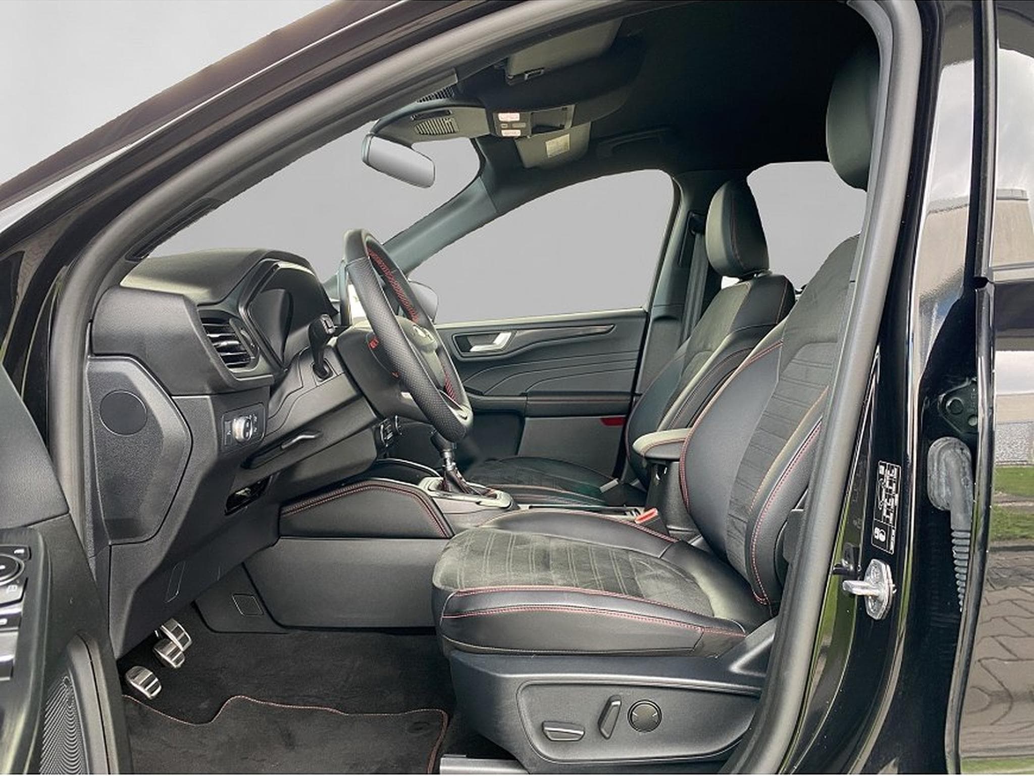 Ford Kuga (2024) - Foto 7