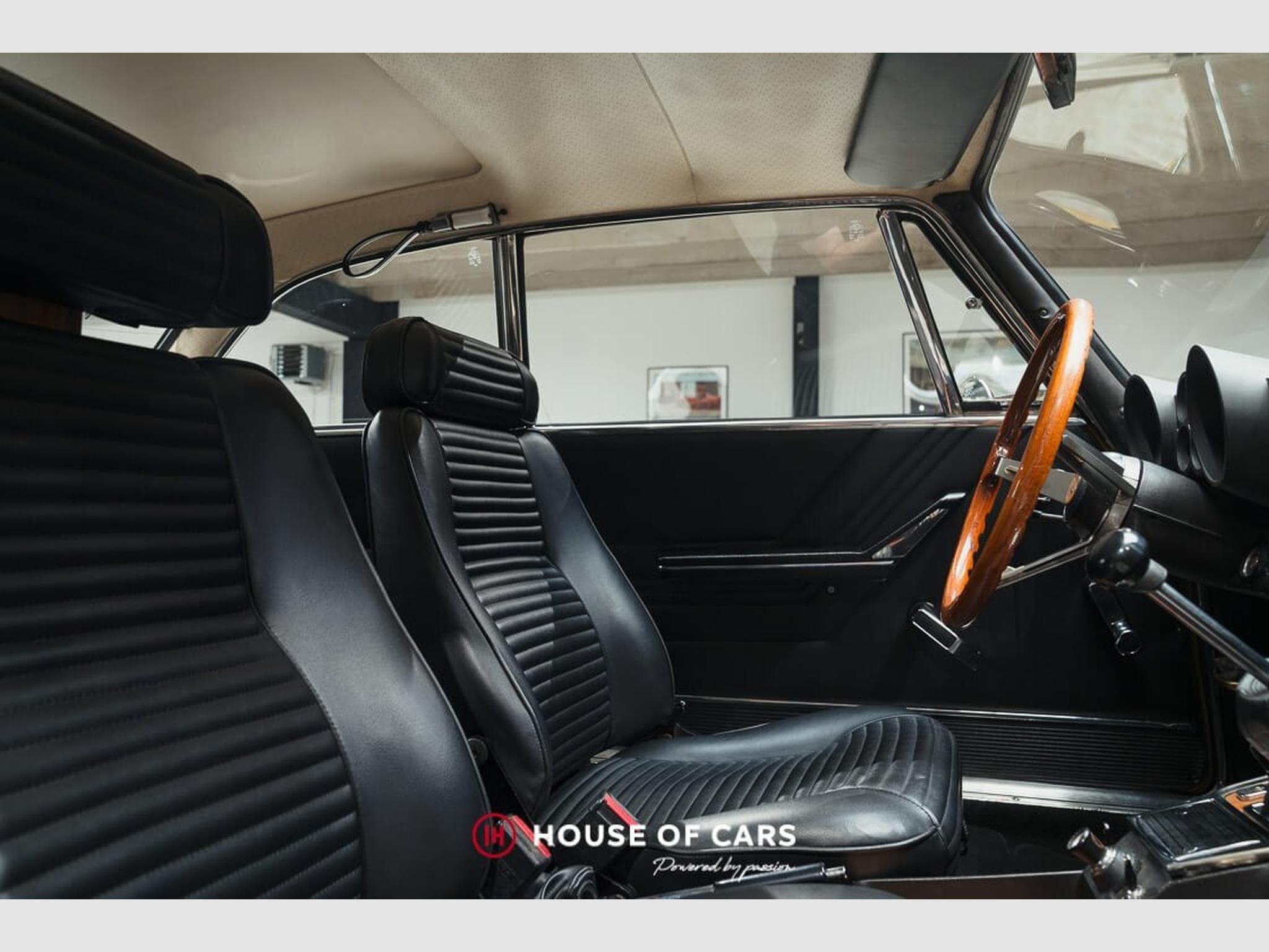 Alfa-Romeo 2000 GT Veloce Bertone - Restored - Giallo Piper (1972) - Foto 13