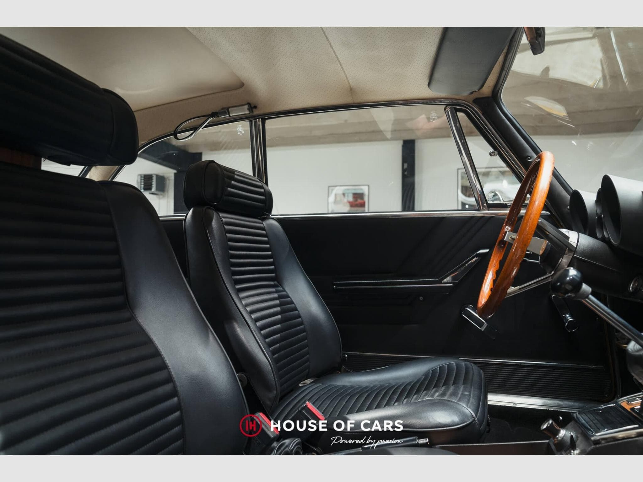 Alfa-Romeo GTV 2000 Bertone - Restored - Giallo Piper (1972) - Photo 12