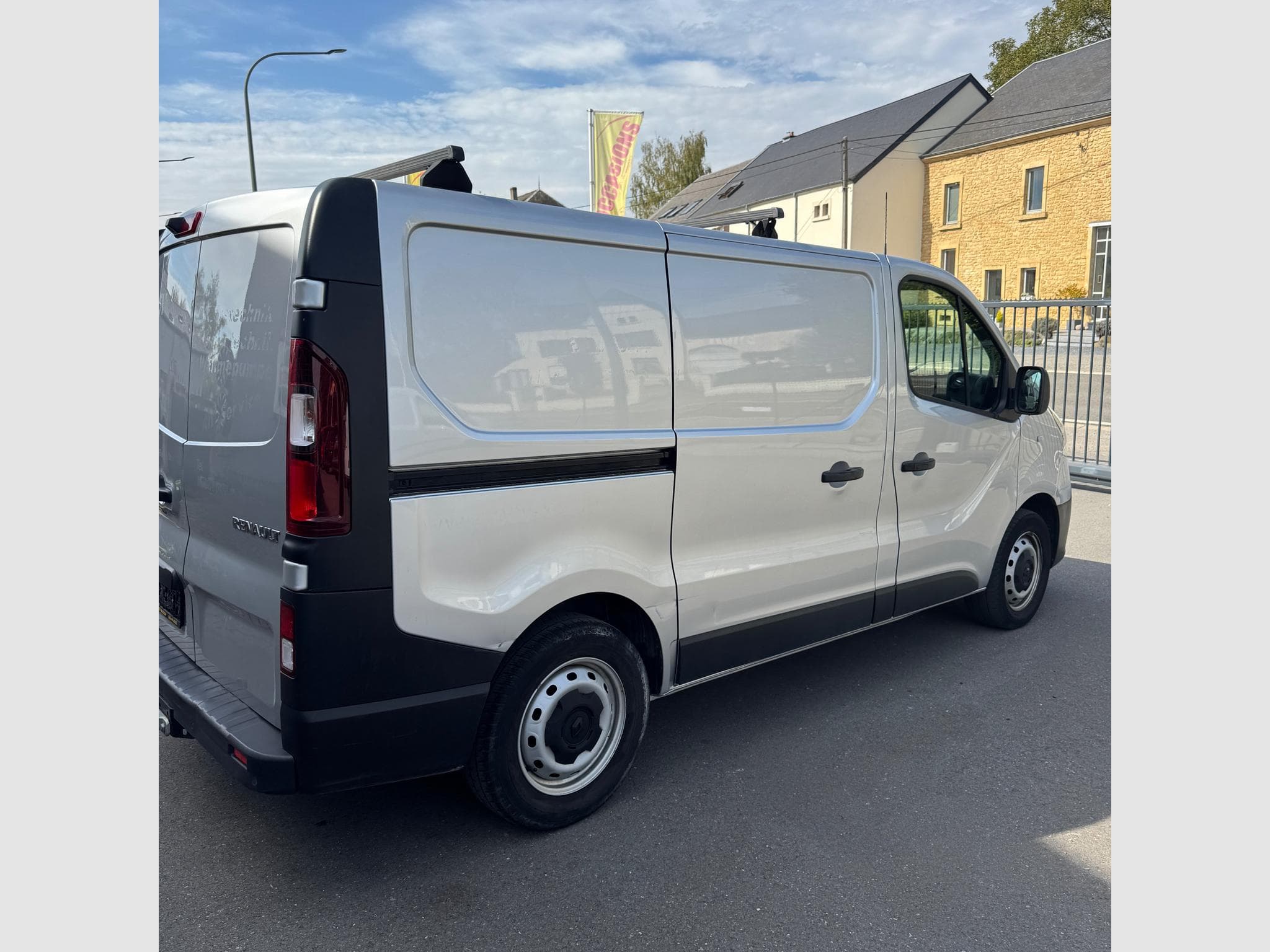 Renault Trafic energie 120 dci l1h1 (2021) - Photo 4