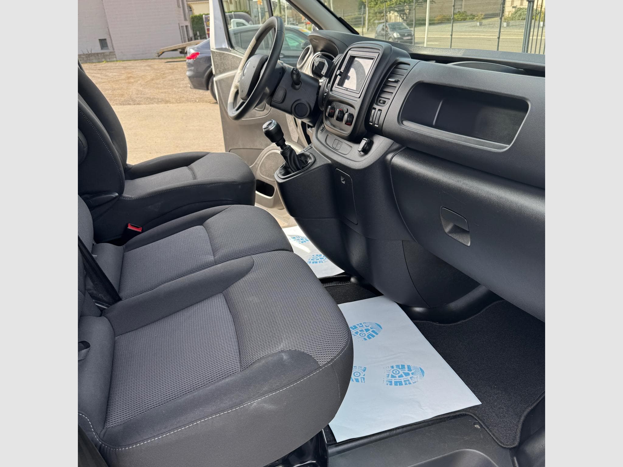 Renault Trafic energie 120 dci l1h1 (2021) - Photo 9