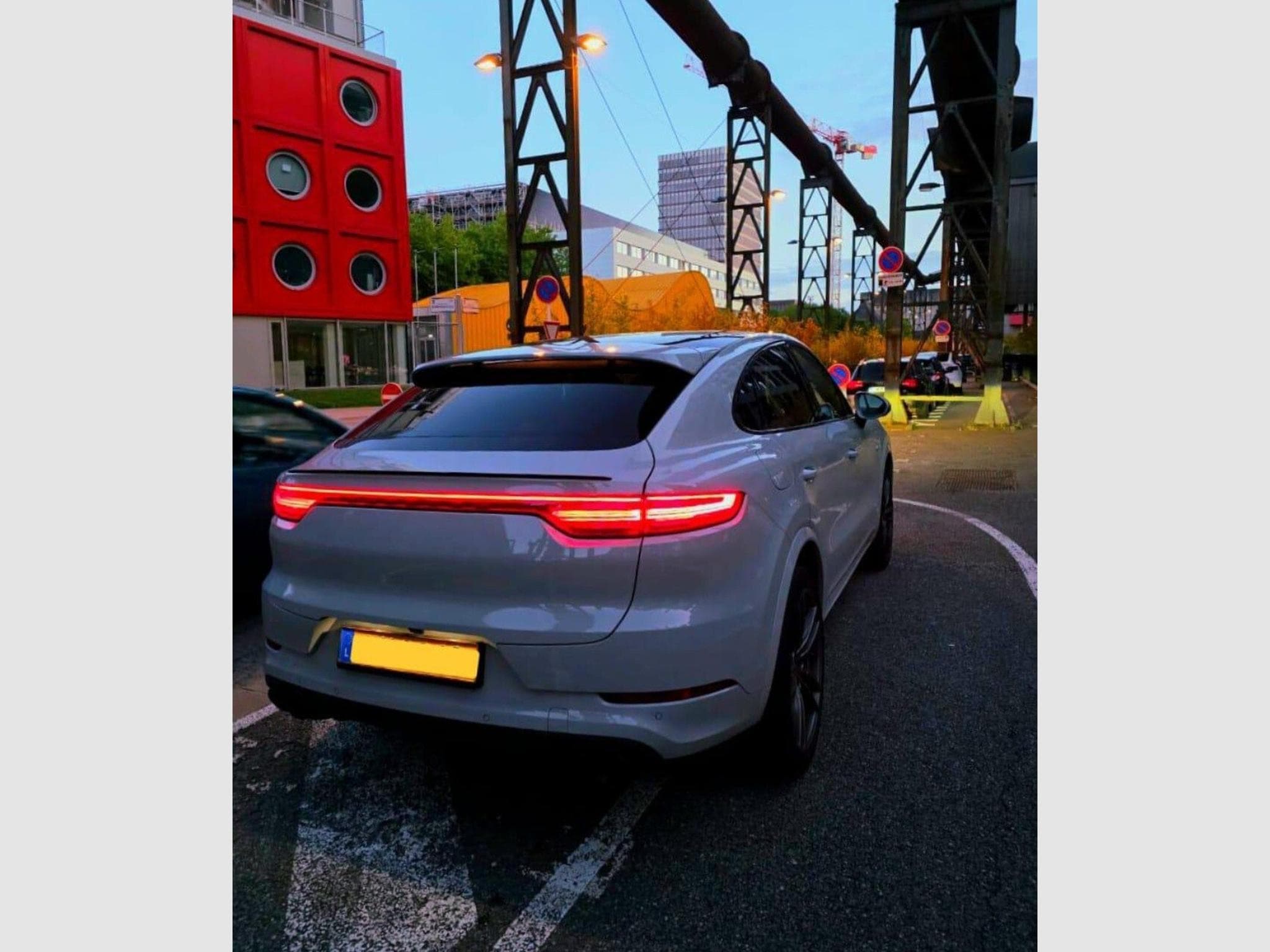 Porsche Cayenne 3.0  E-Hybride (2021) - Foto 3