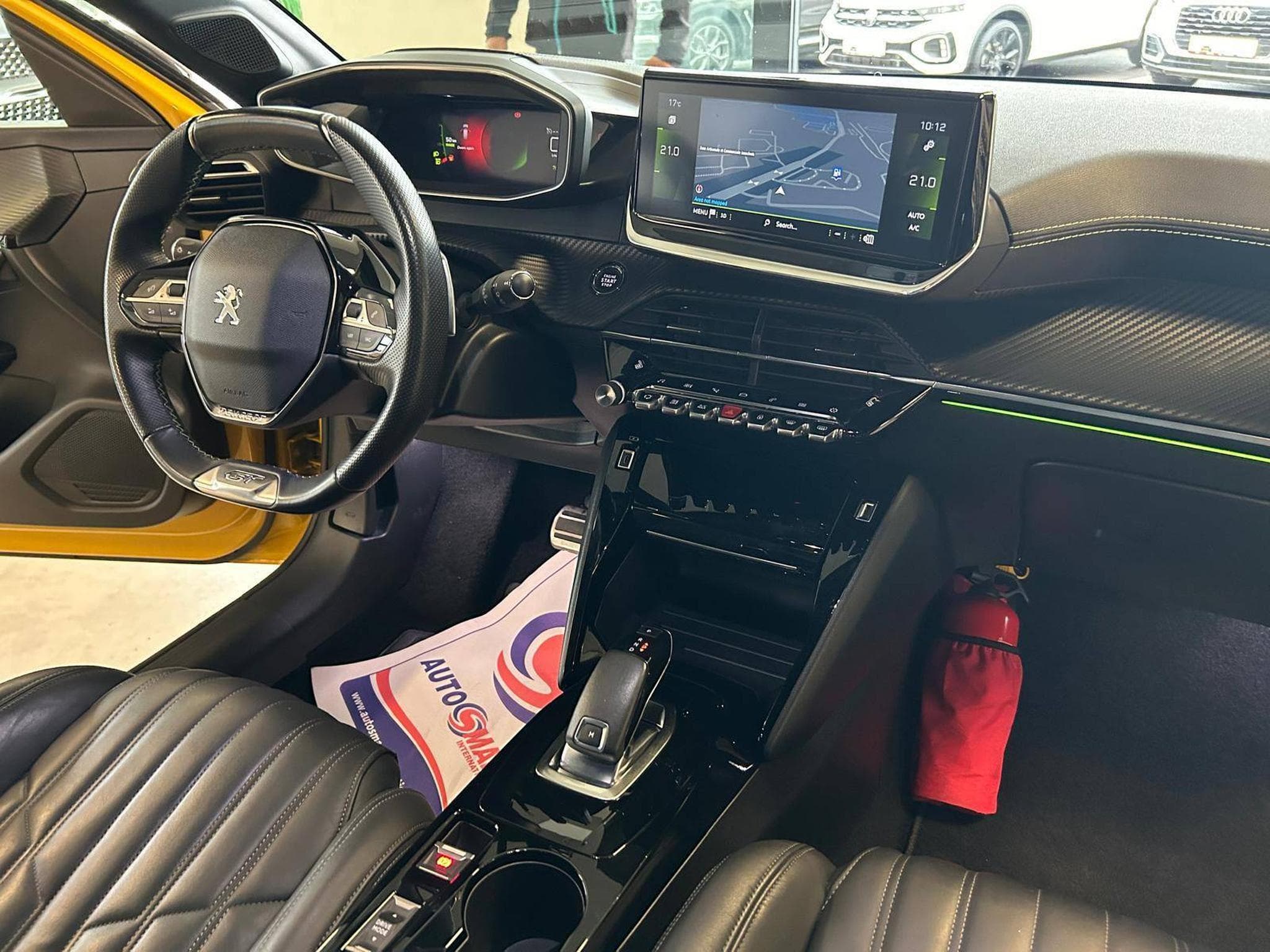 Peugeot 208 GT-Line (2020) - Photo 10