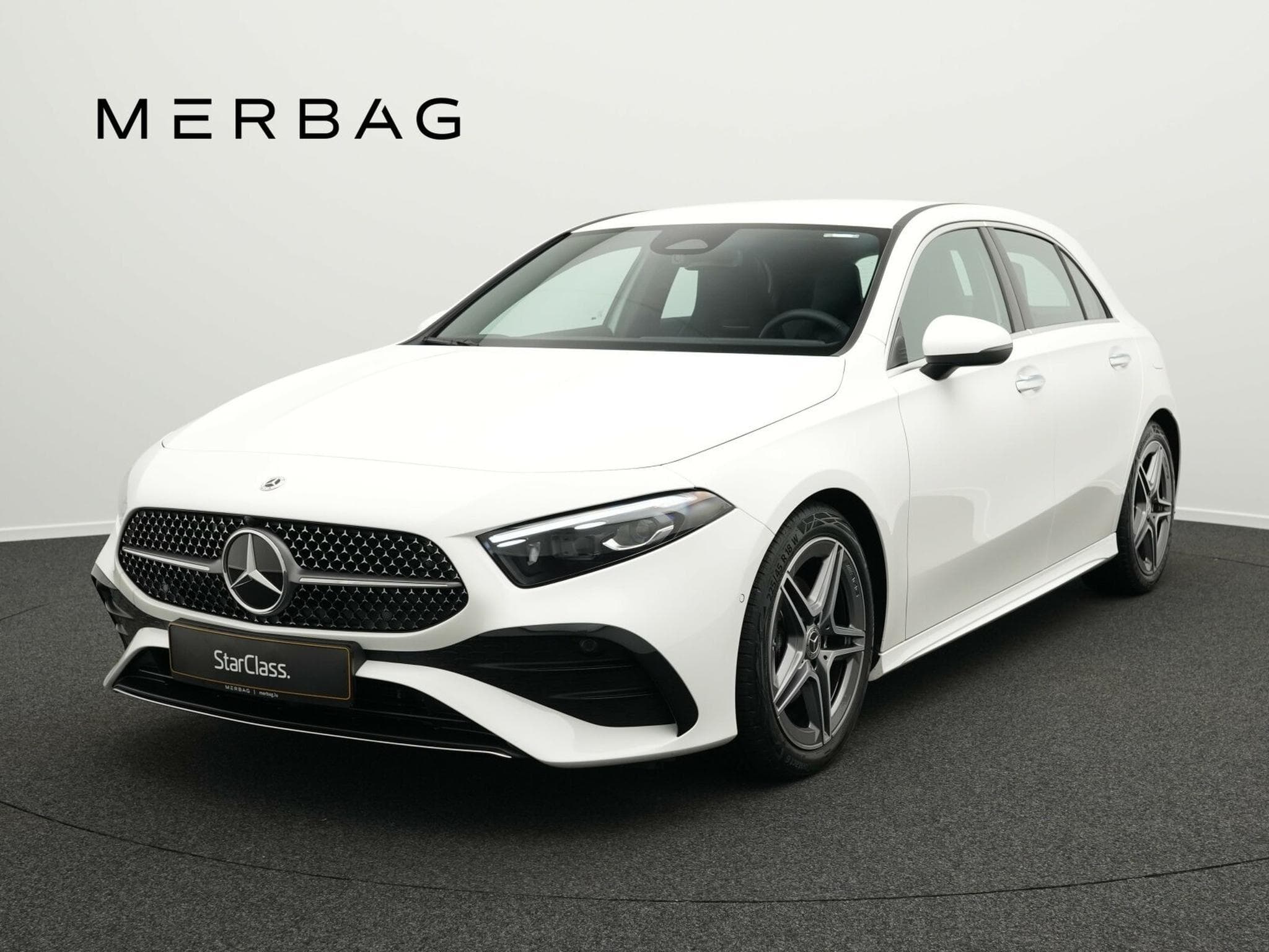 Mercedes Classe A AMG-Line Multi+Kamera+AHK+Ambi (2025) - Photo 1