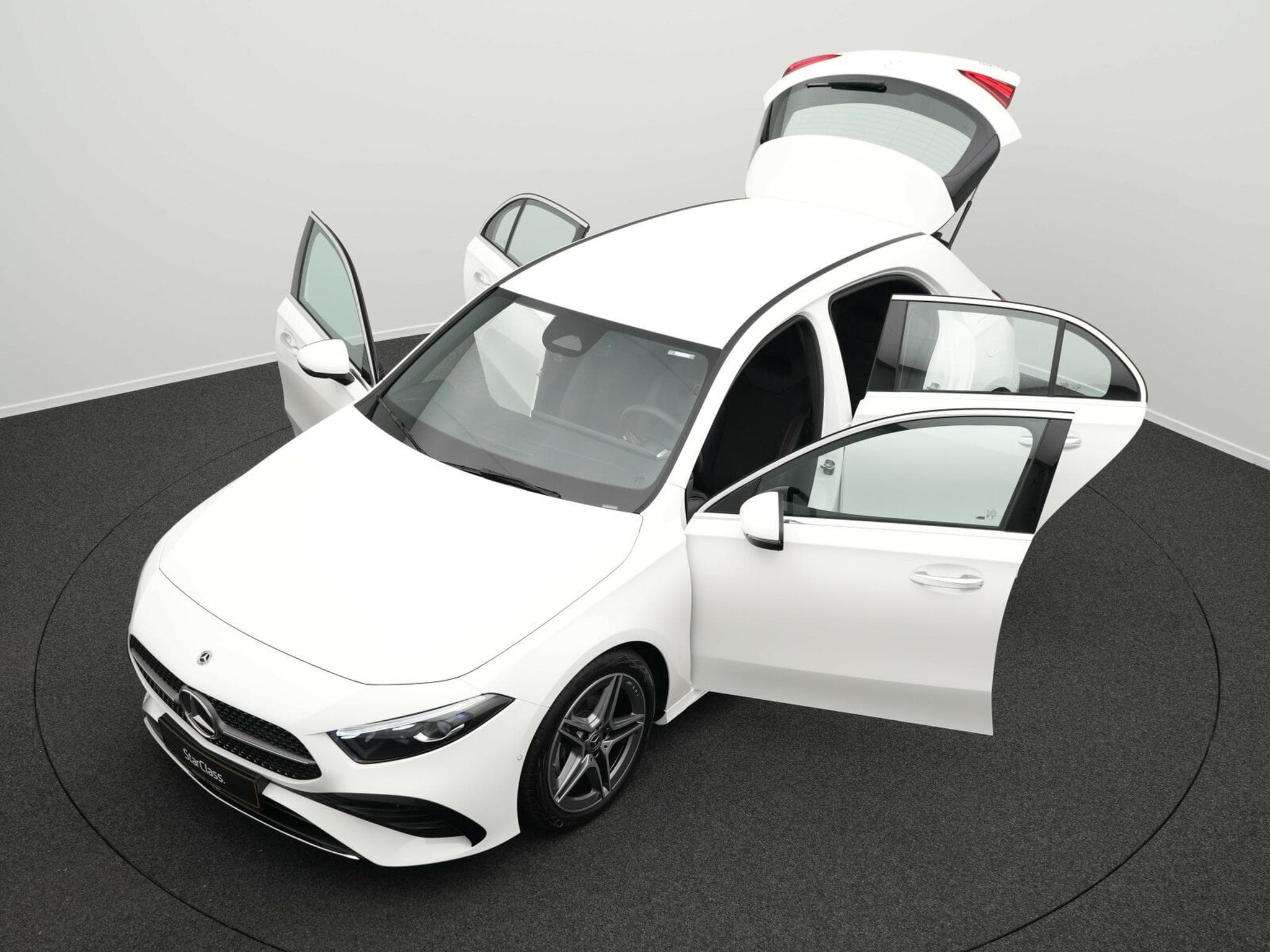 Mercedes Classe A AMG-Line Multi+Kamera+AHK+Ambi (2025) - Photo 12