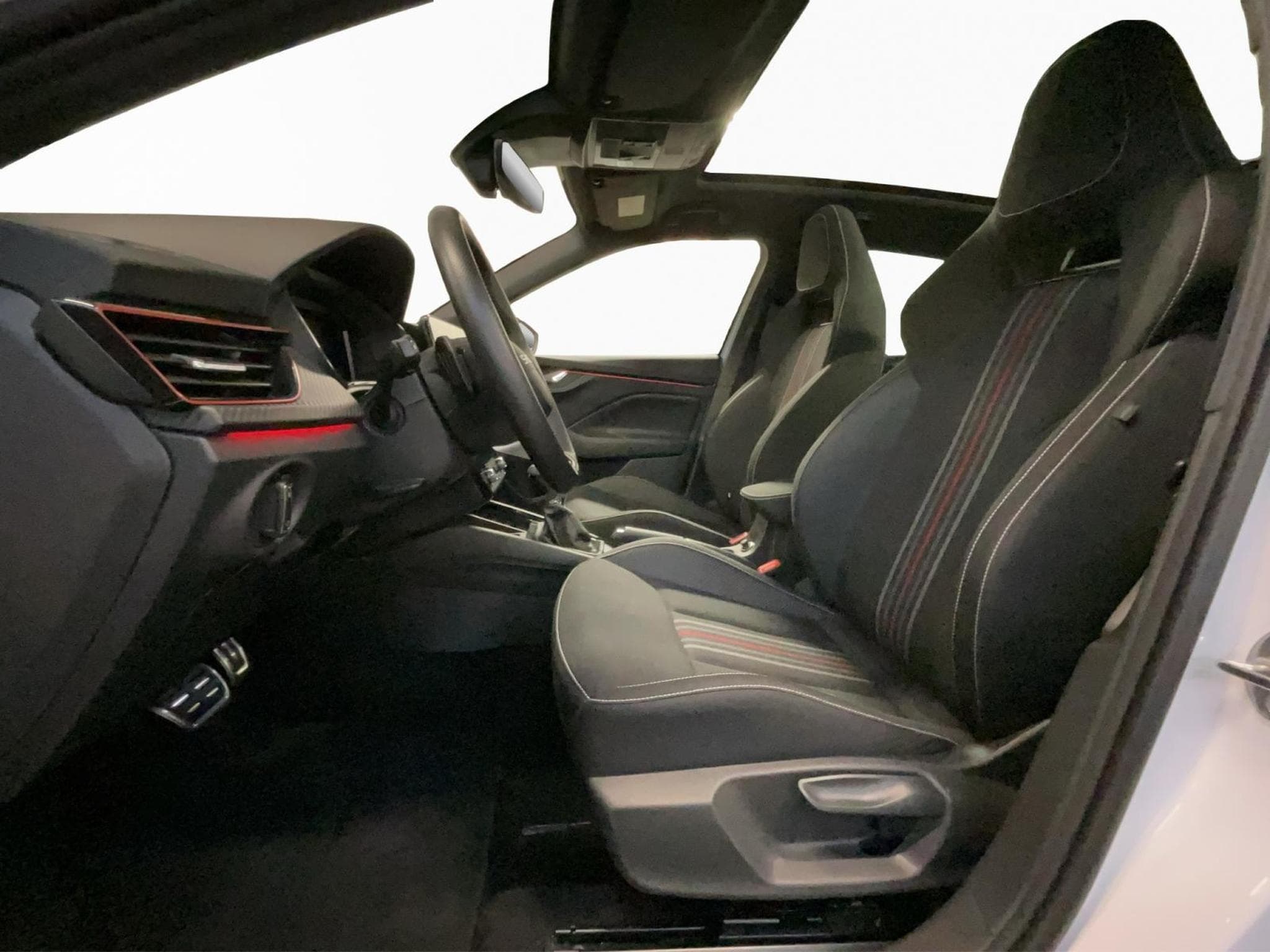 Skoda Scala Monte-Carlo+DSG+Pano+LED (2025) - Photo 11