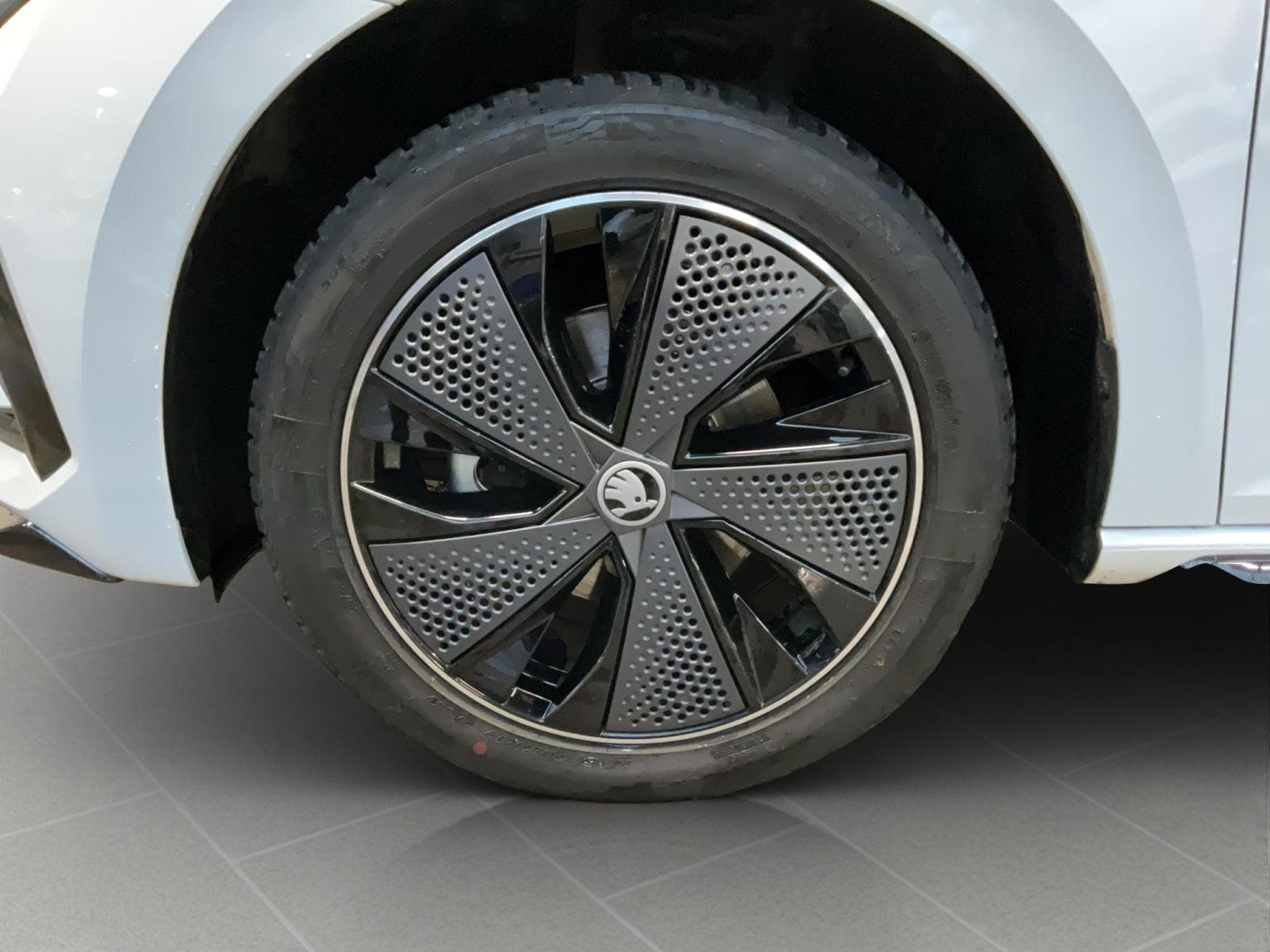 Skoda Scala Monte-Carlo+DSG+Pano+LED (2025) - Photo 9