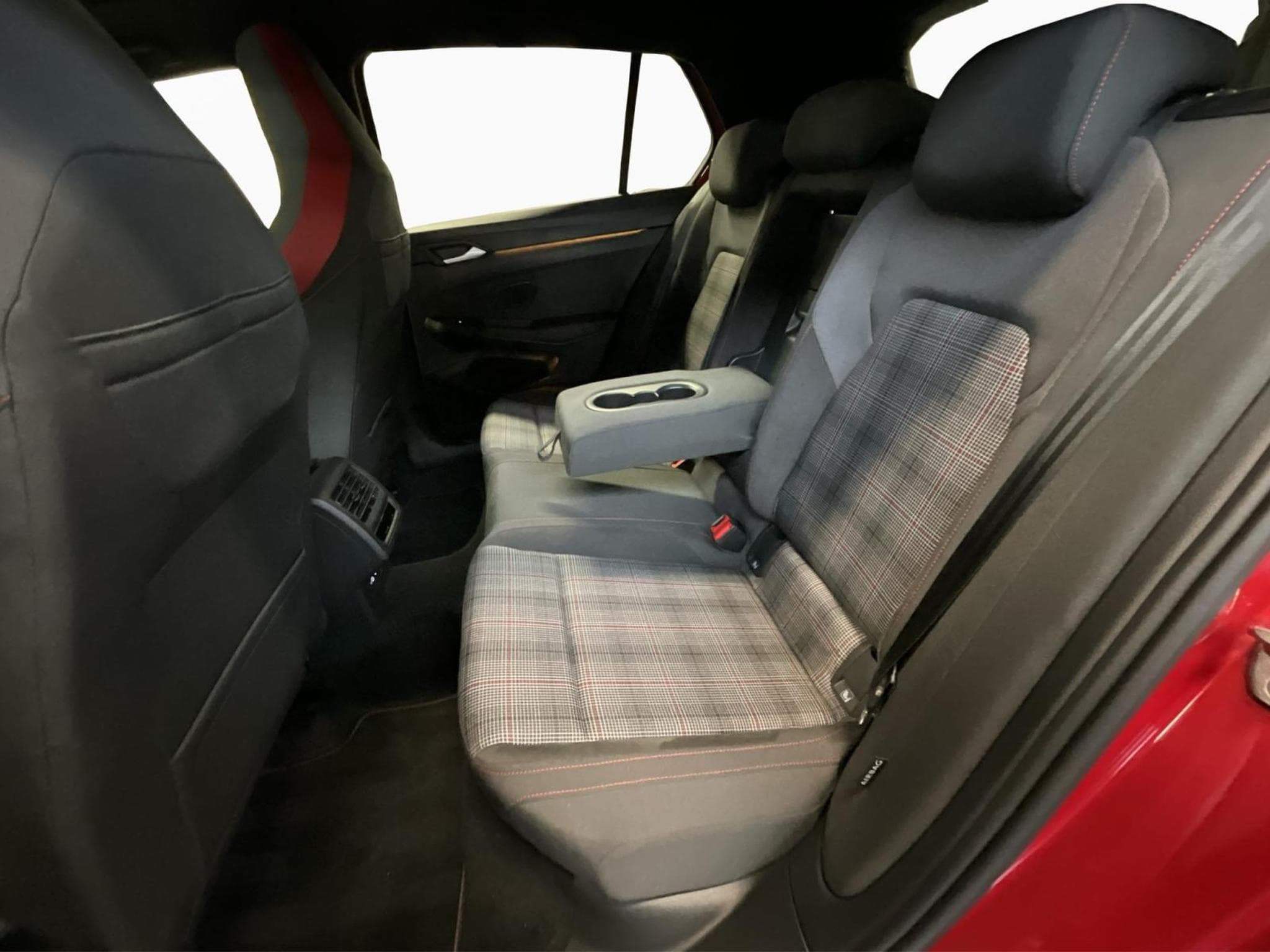 VW Golf GTI+DSG+Pano+Matrix-LED+Navi (2023) - Photo 16