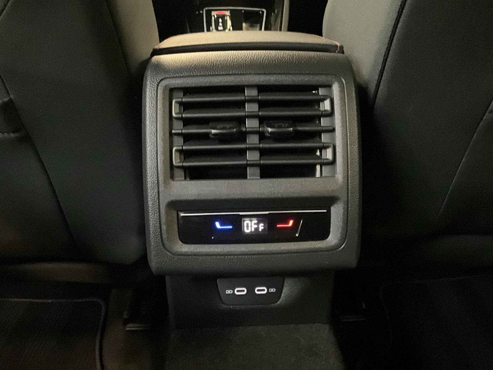 VW Golf GTI+DSG+Pano+Matrix-LED+Navi (2023) - Photo 20