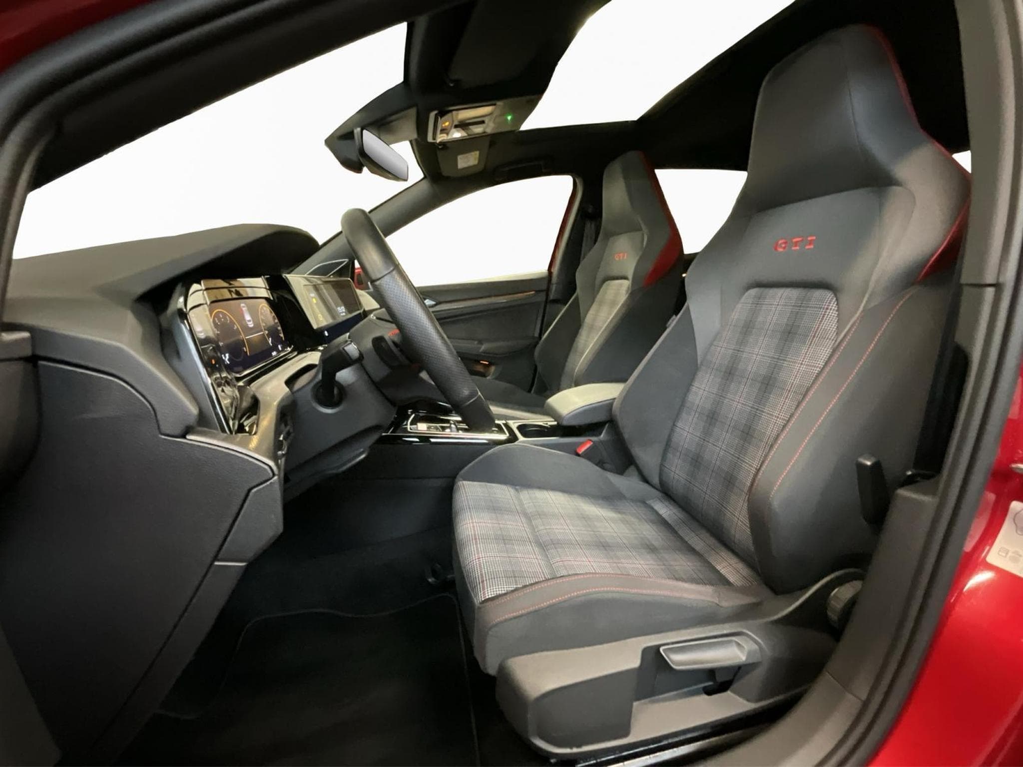 VW Golf GTI+DSG+Pano+Matrix-LED+Navi (2023) - Photo 9