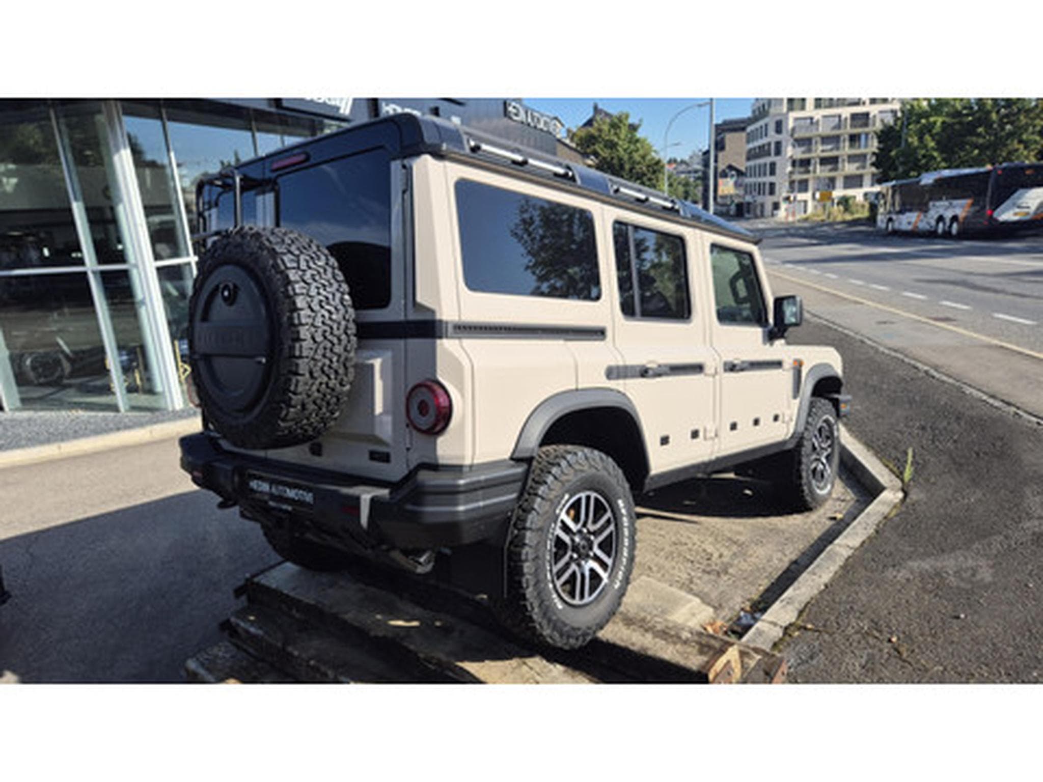 Ineos Grenadier Station Wagon 5 seat 1924 Edition (2026) - Photo 4