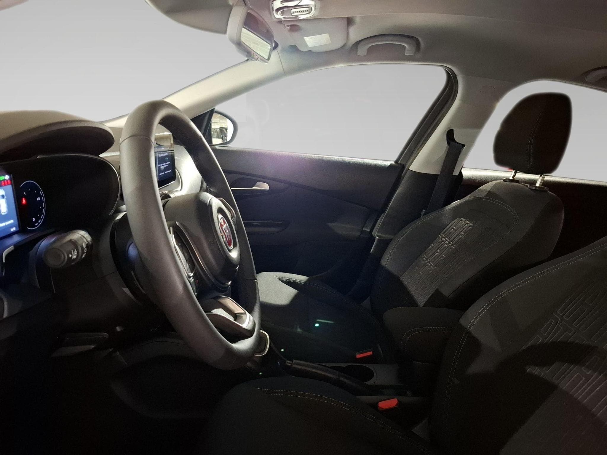 Fiat Tipo 1.5 HYBRID CROSS (2024) - Photo 4