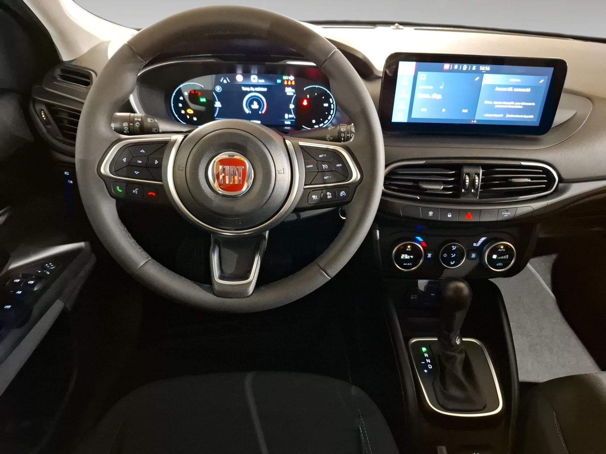 Fiat Tipo 1.5 HYBRID CROSS (2024) - Photo 6
