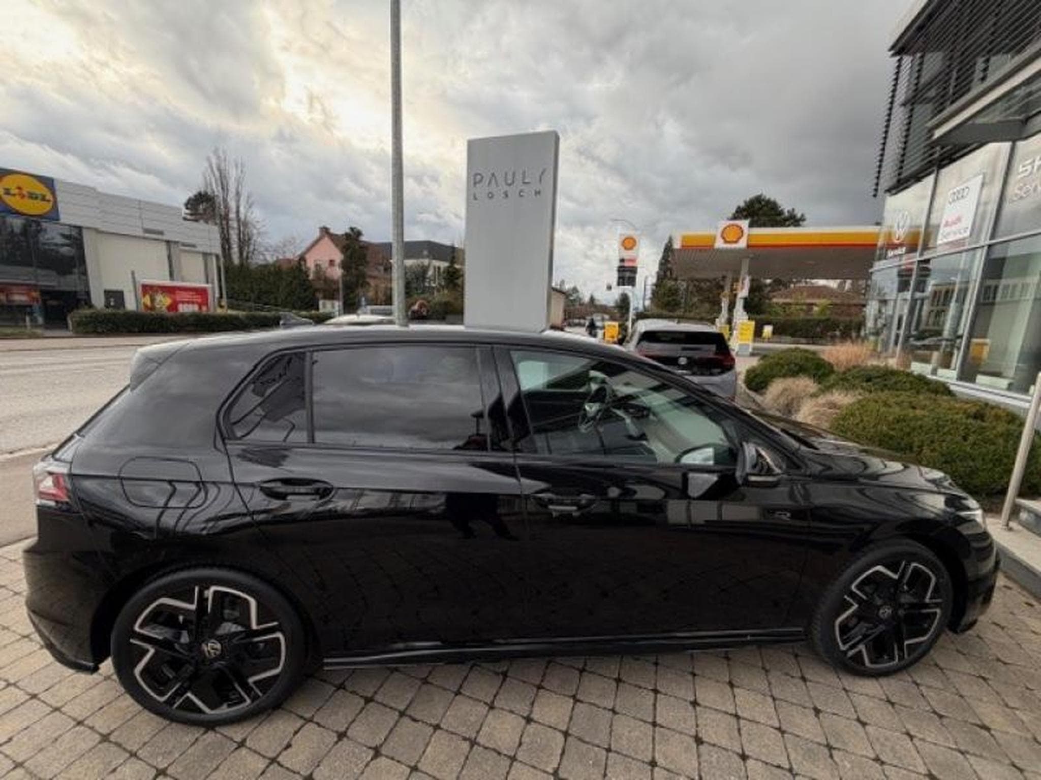 VW Golf R-LINE (2025) - Foto 10