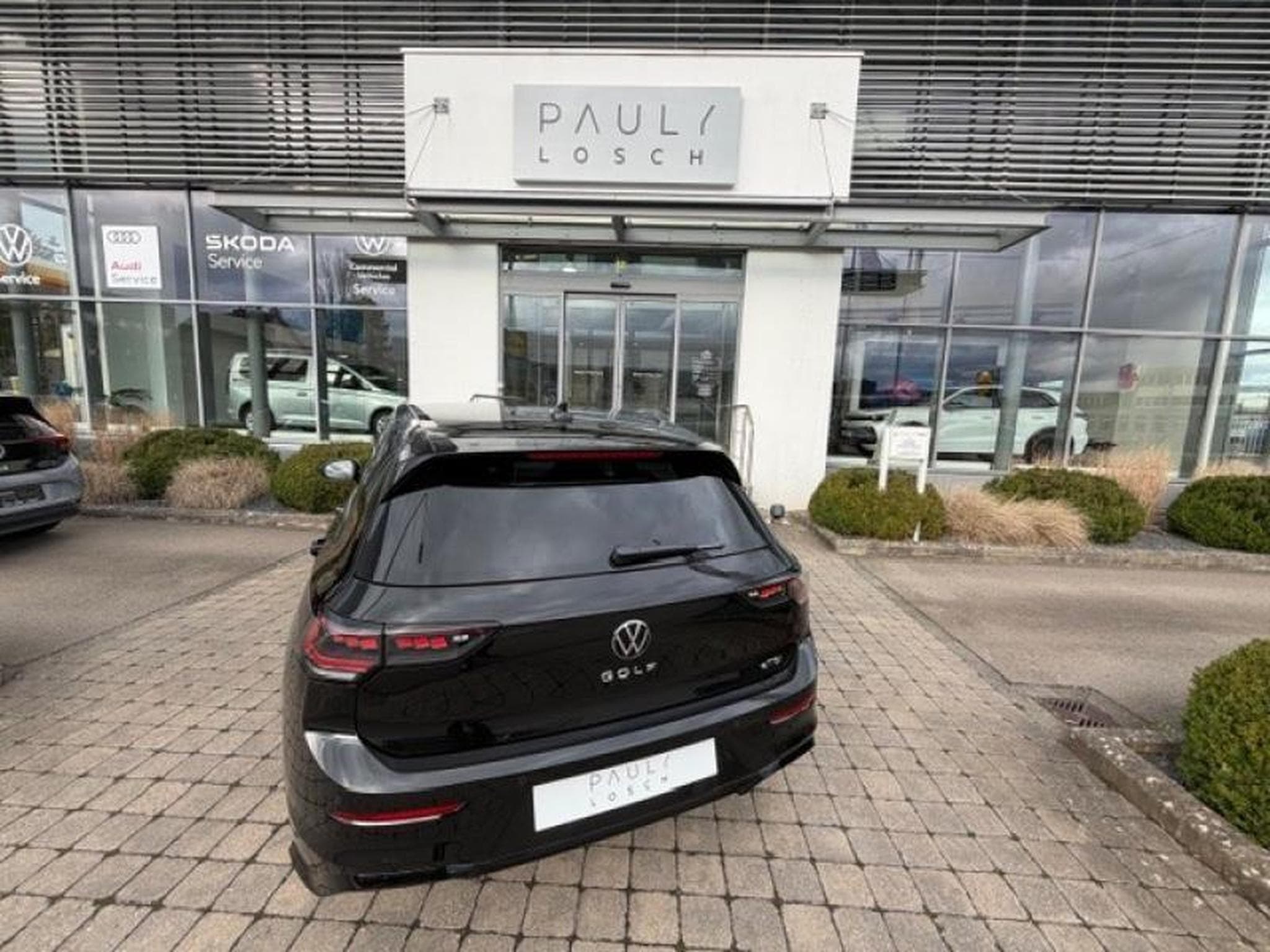 VW Golf R-LINE (2025) - Foto 8