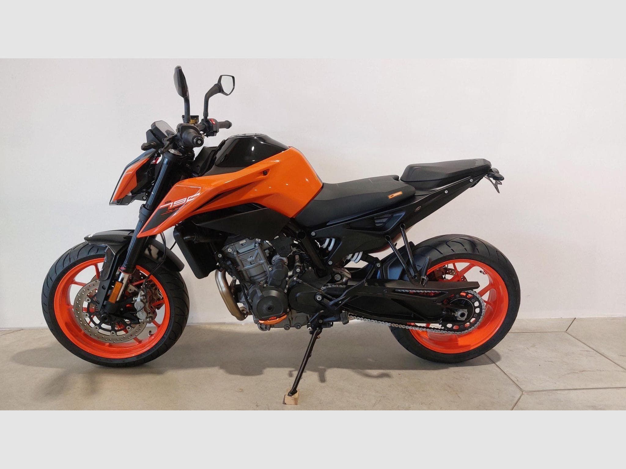 KTM Duke 790 (2020) - Foto 4