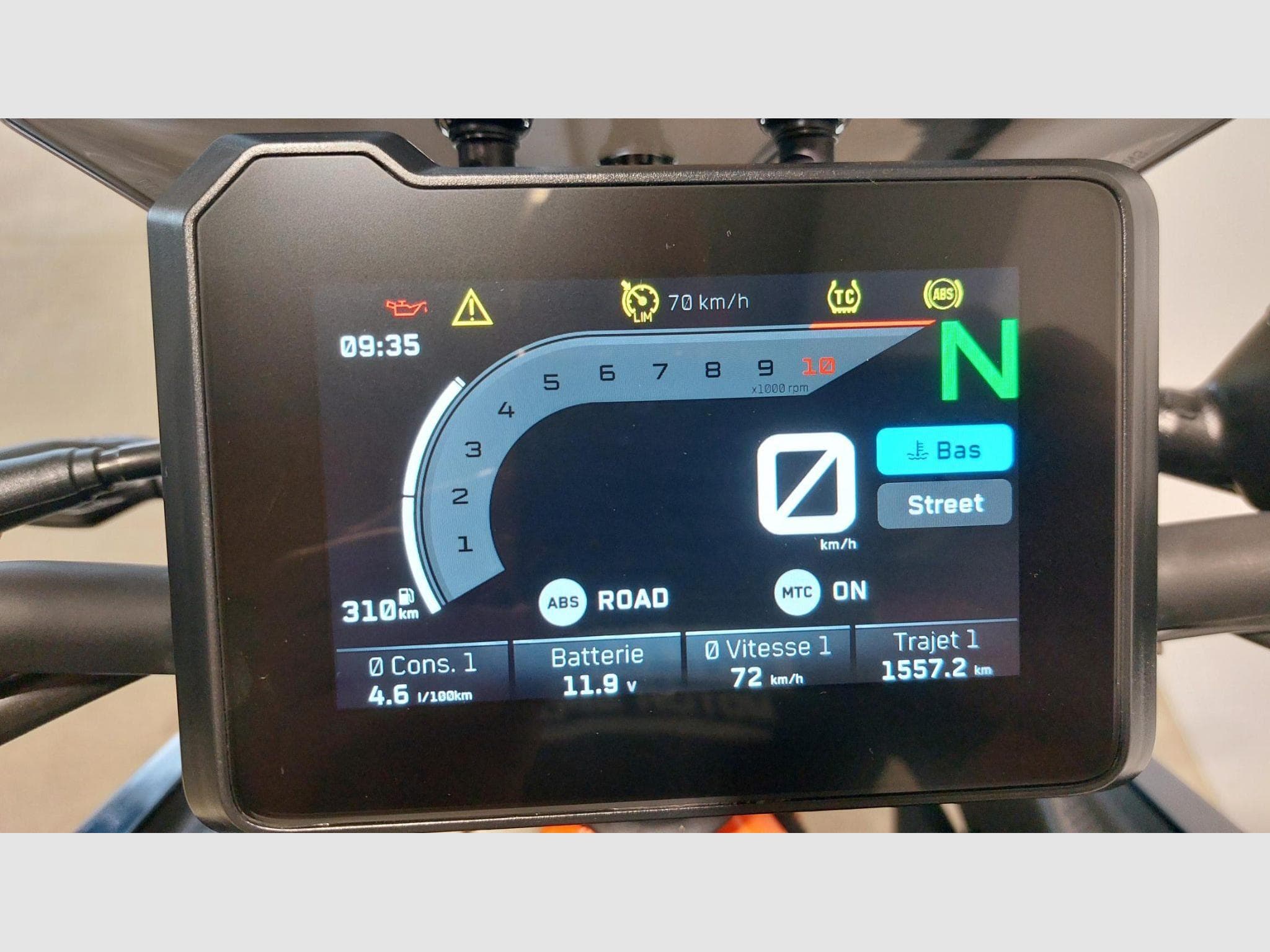 KTM Duke 390 (2024) - Foto 5