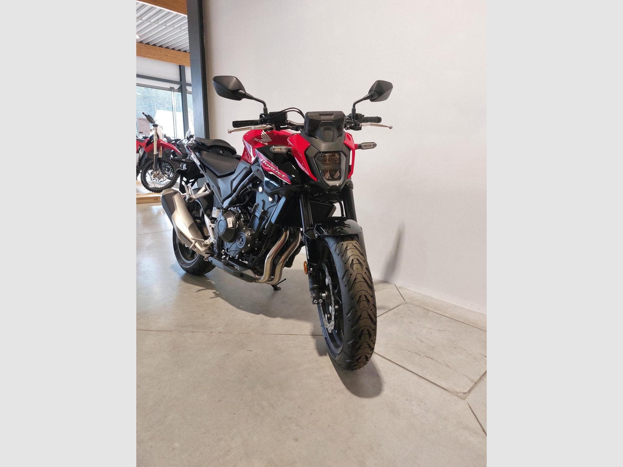 Honda Hornet CB500F (2025) - Photo 2