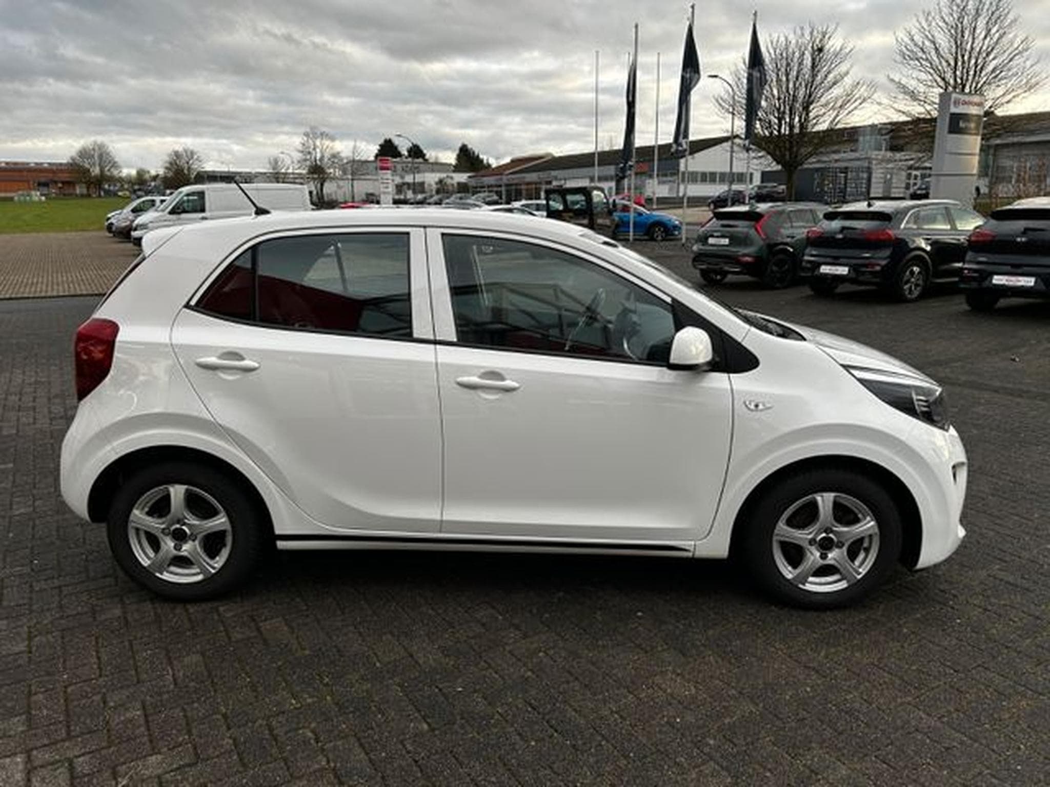 Kia Picanto Picanto 1,0 Edition7 Klima Sitzheizung Bluetooth (2019) - Photo 9