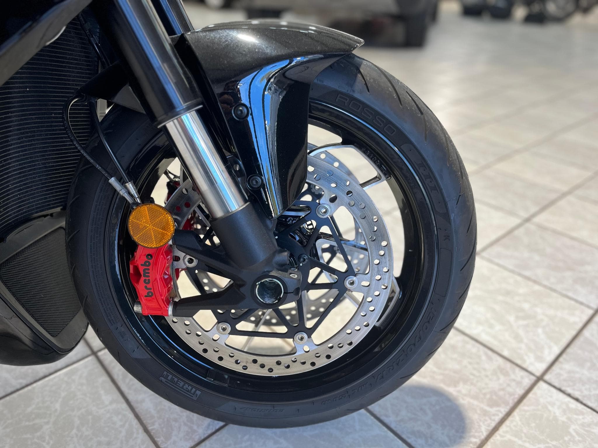 Ducati Diavel V4 (2023) - Photo 9