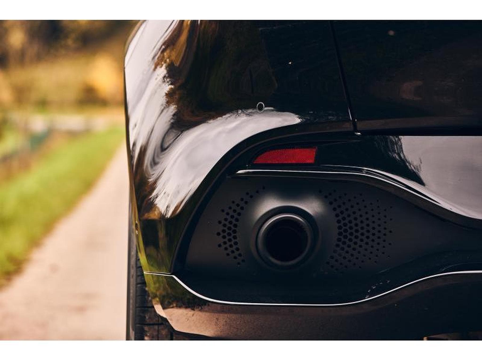 Aston-Martin DBX (2022) - Foto 27