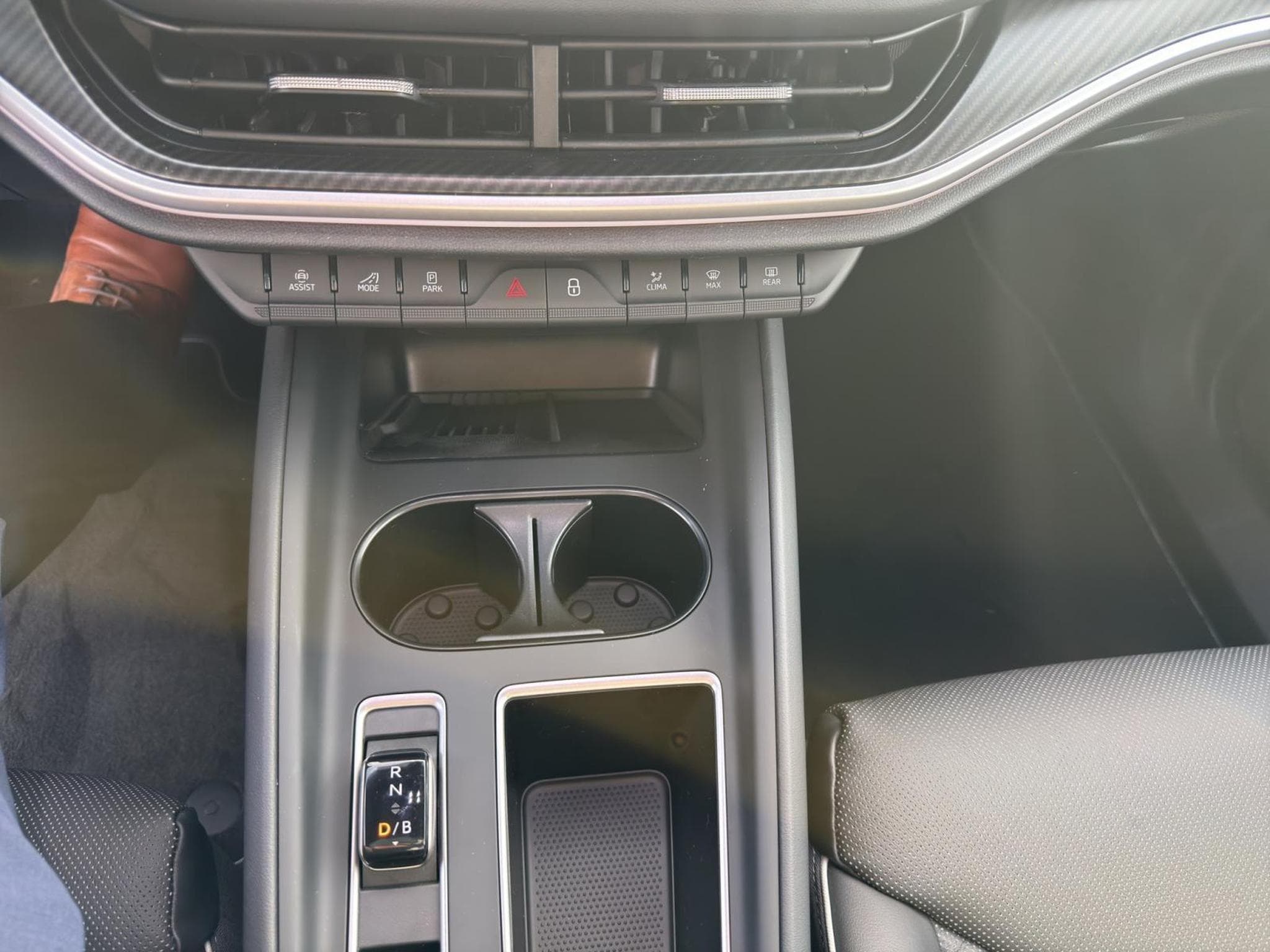 Skoda Enyaq Coupe RS (2025) - Foto 11