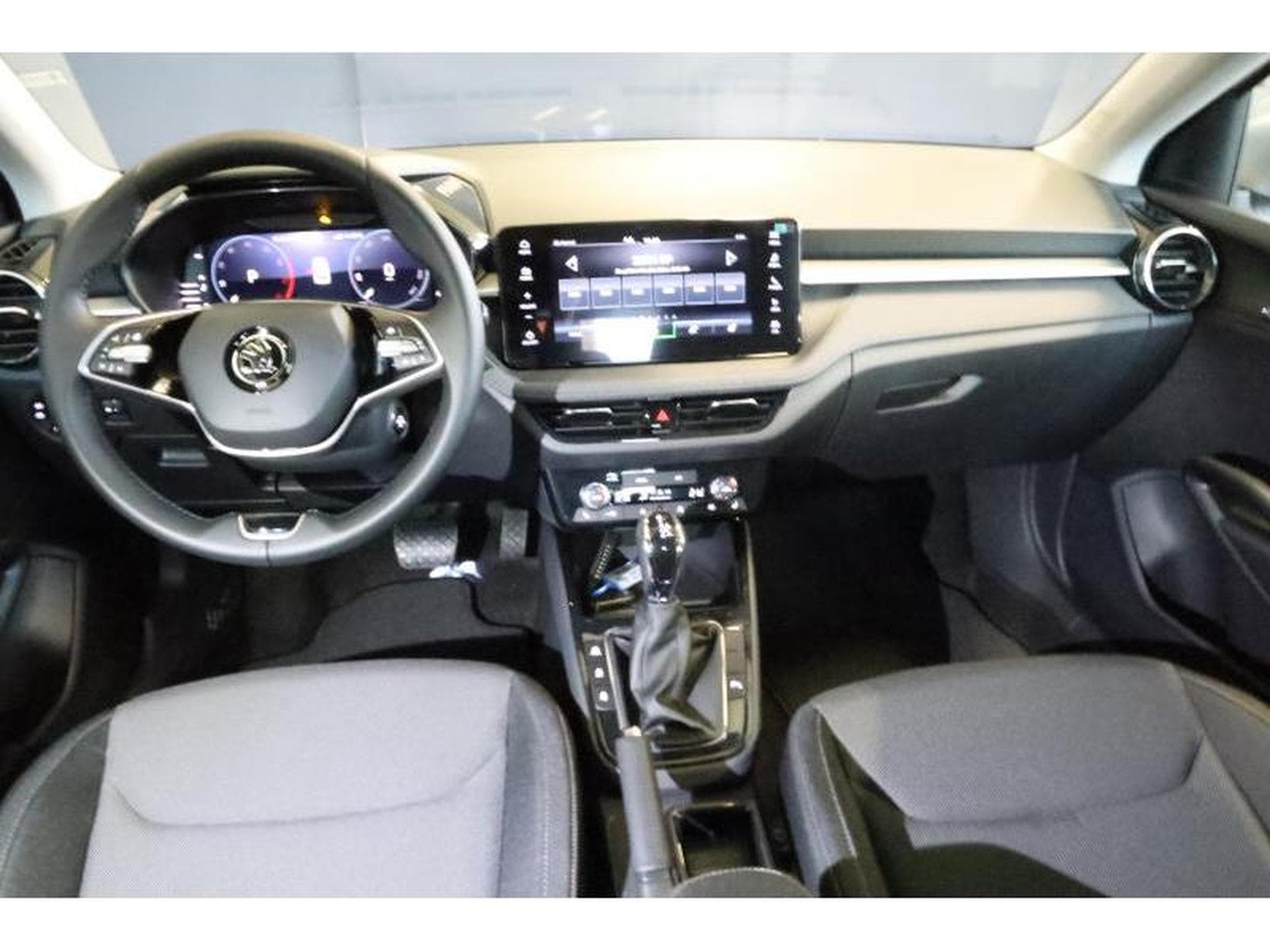 Skoda Fabia Selection (2025) - Foto 2