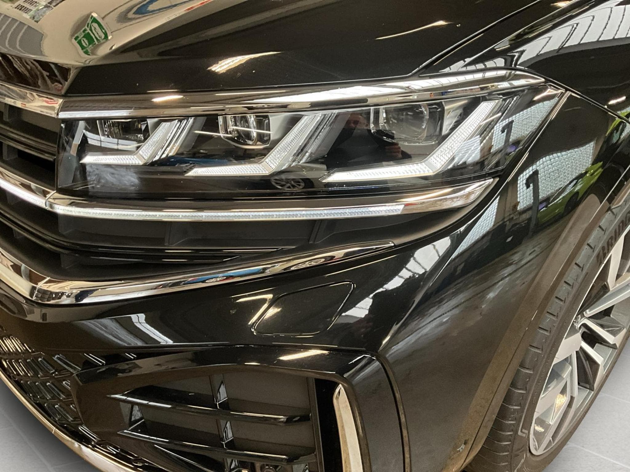 VW Touareg R-Line+Aut8+4M+TDI+Pano+LED (2025) - Foto 18