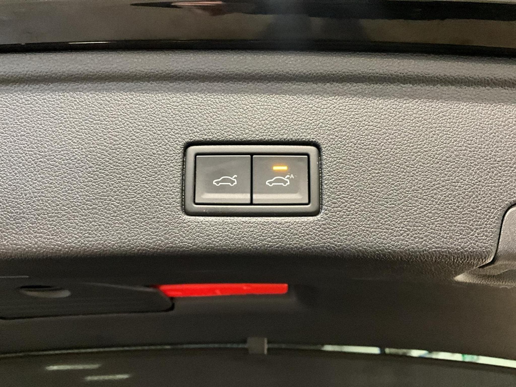 VW Touareg R-Line+Aut8+4M+TDI+Pano+LED (2025) - Foto 19