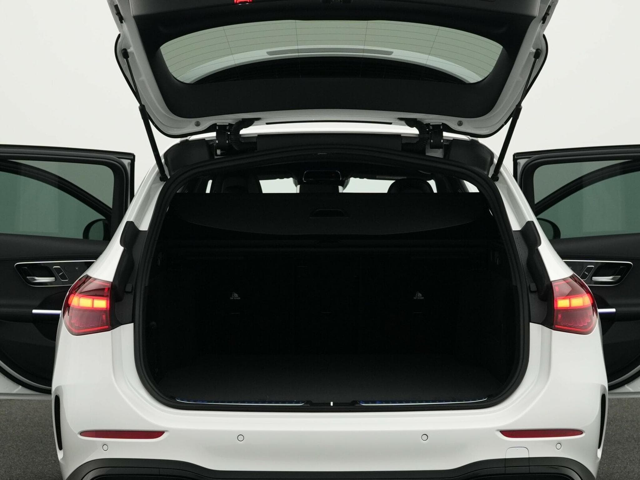 Mercedes C 200 d 4MATIC T-Modell (2025) - Photo 12