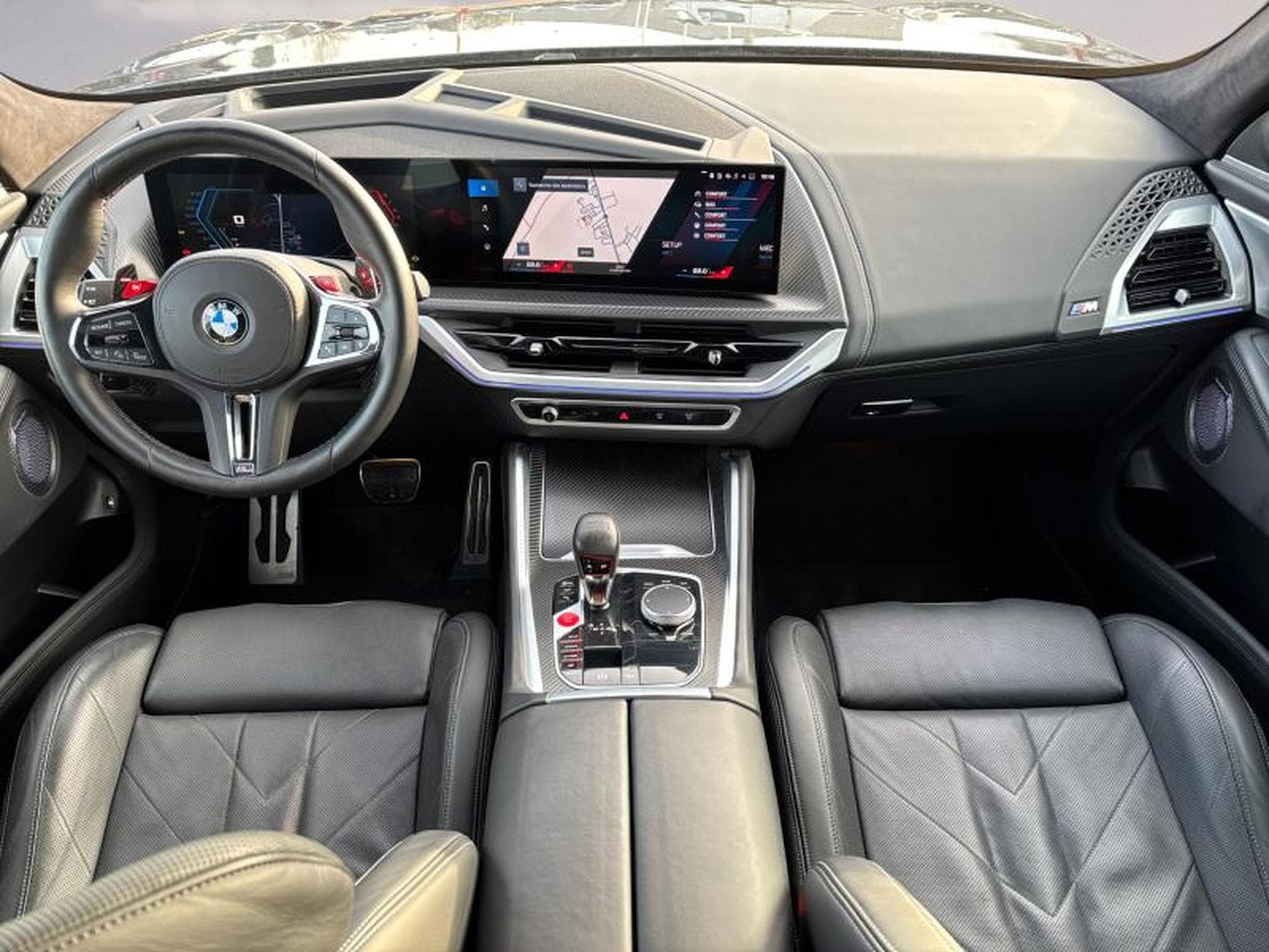 BMW XM V8 xDrive Kit M Sport (2023) - Photo 7